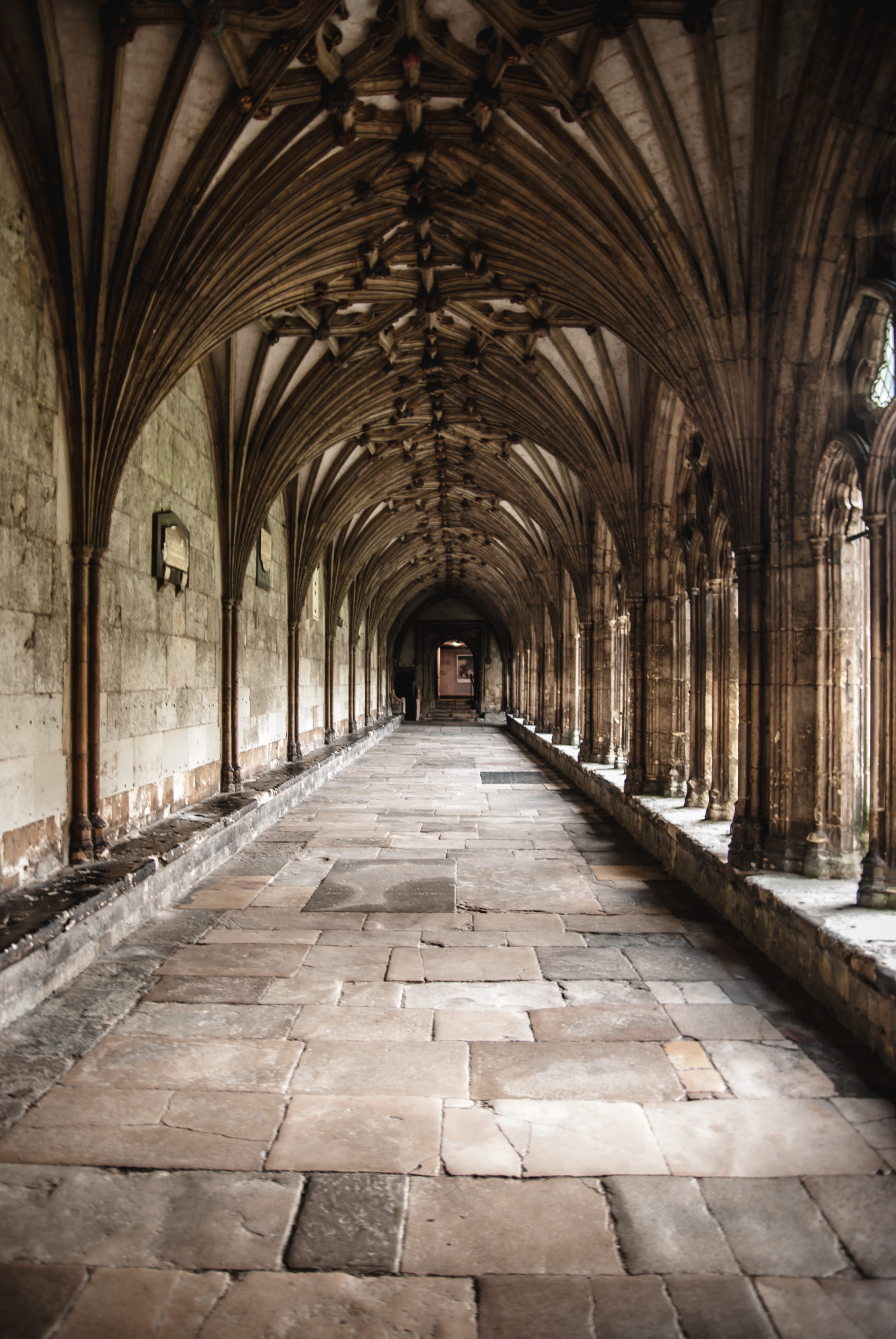 empty, built structure, 4K, arch, architectural column, colonnade, no people, religion, tourism, corridor, ceiling, hallway, arcade, history, gothic, art, Phone HD Wallpaper