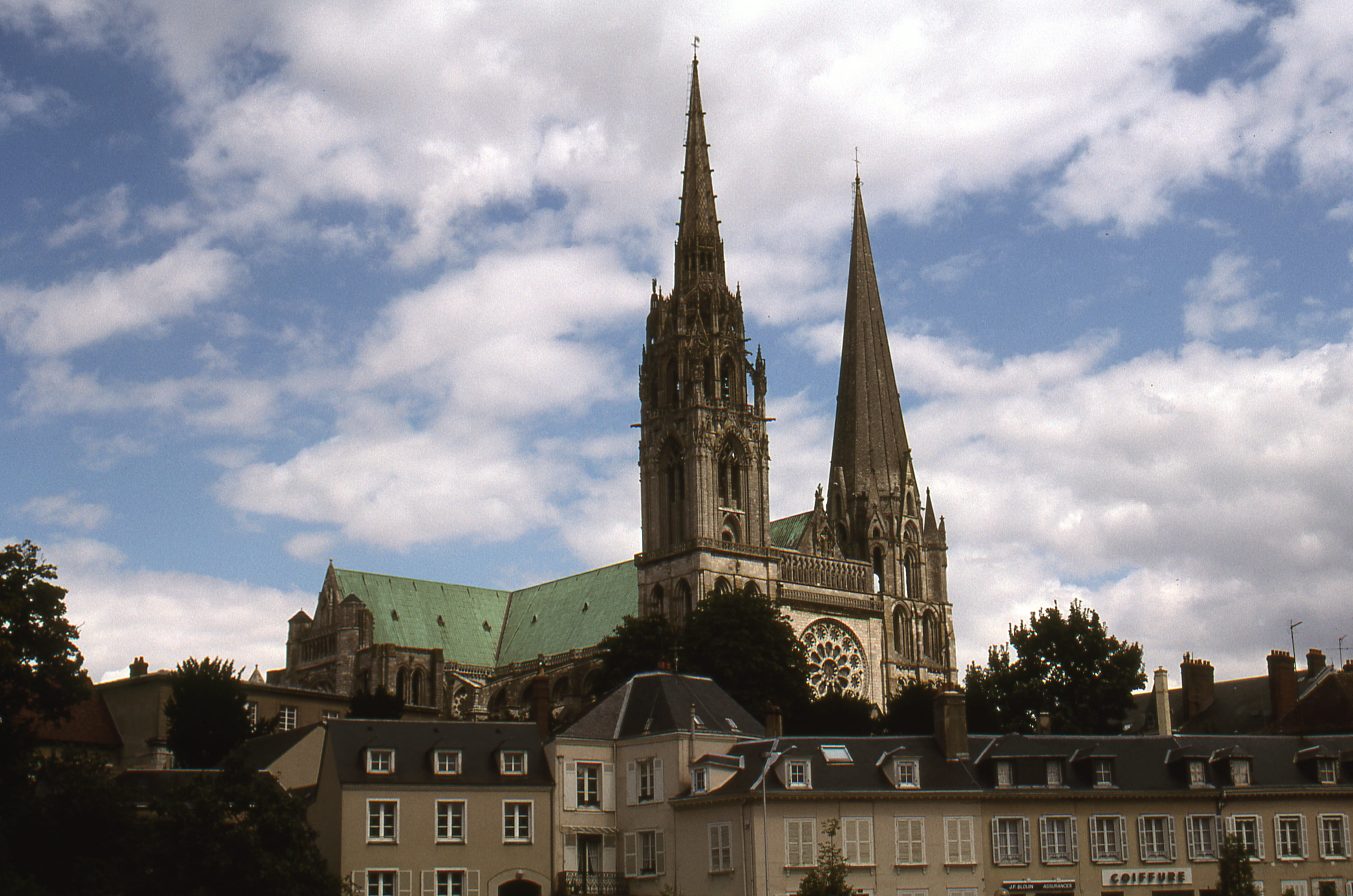 outdoors, church, cathedral, no people, architecture, built structure, 4K, belief, spirituality, day, city, gothic style, nature, religion, travel destinations, HD Wallpaper