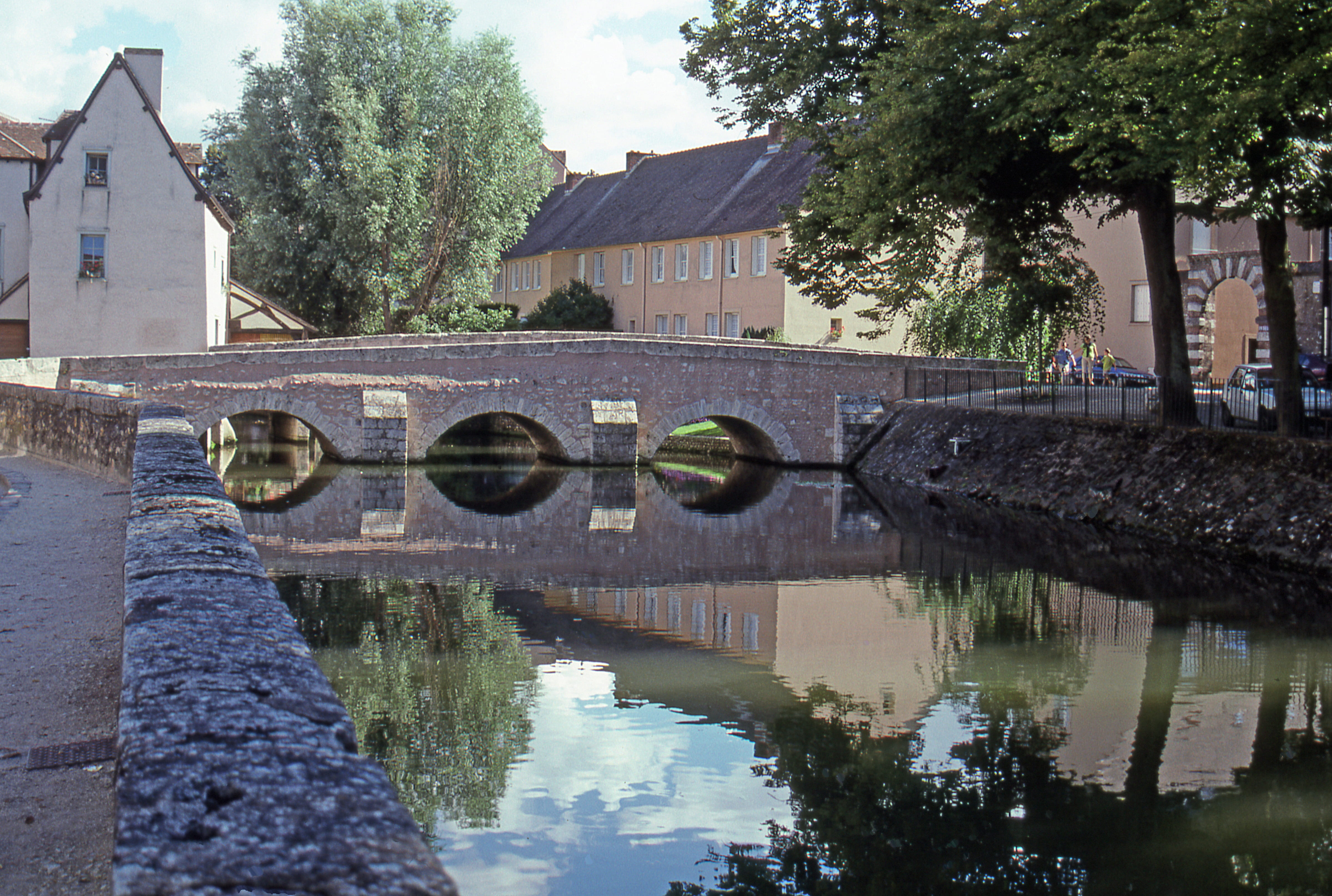 architecture, reflection, tree, river, building, nature, 4K, arch bridge, sky, bridge - man made structure, no people, built structure, chartres, bridge, HD Wallpaper