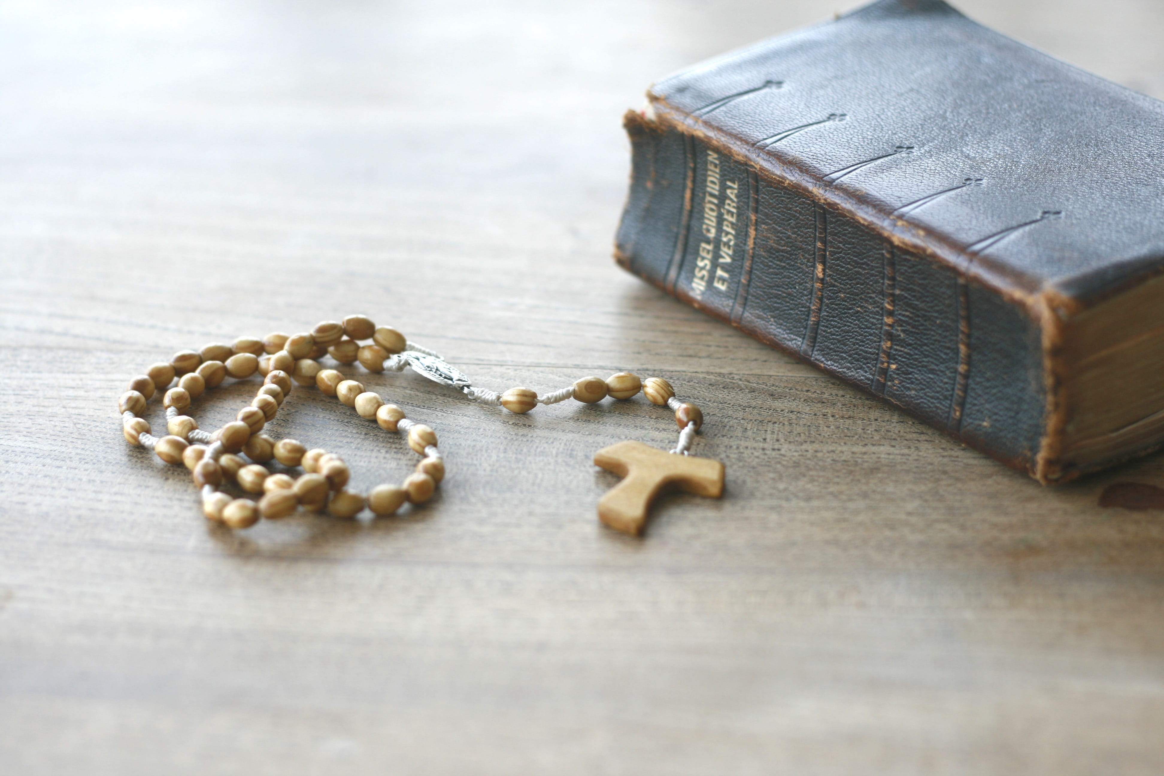 sacrament, prayer, close-up, faith, text, no people, selective focus, still life, 4K, catholicism, indoors, beads, holiday, table, christmas, jesus, food and drink, HD Wallpaper