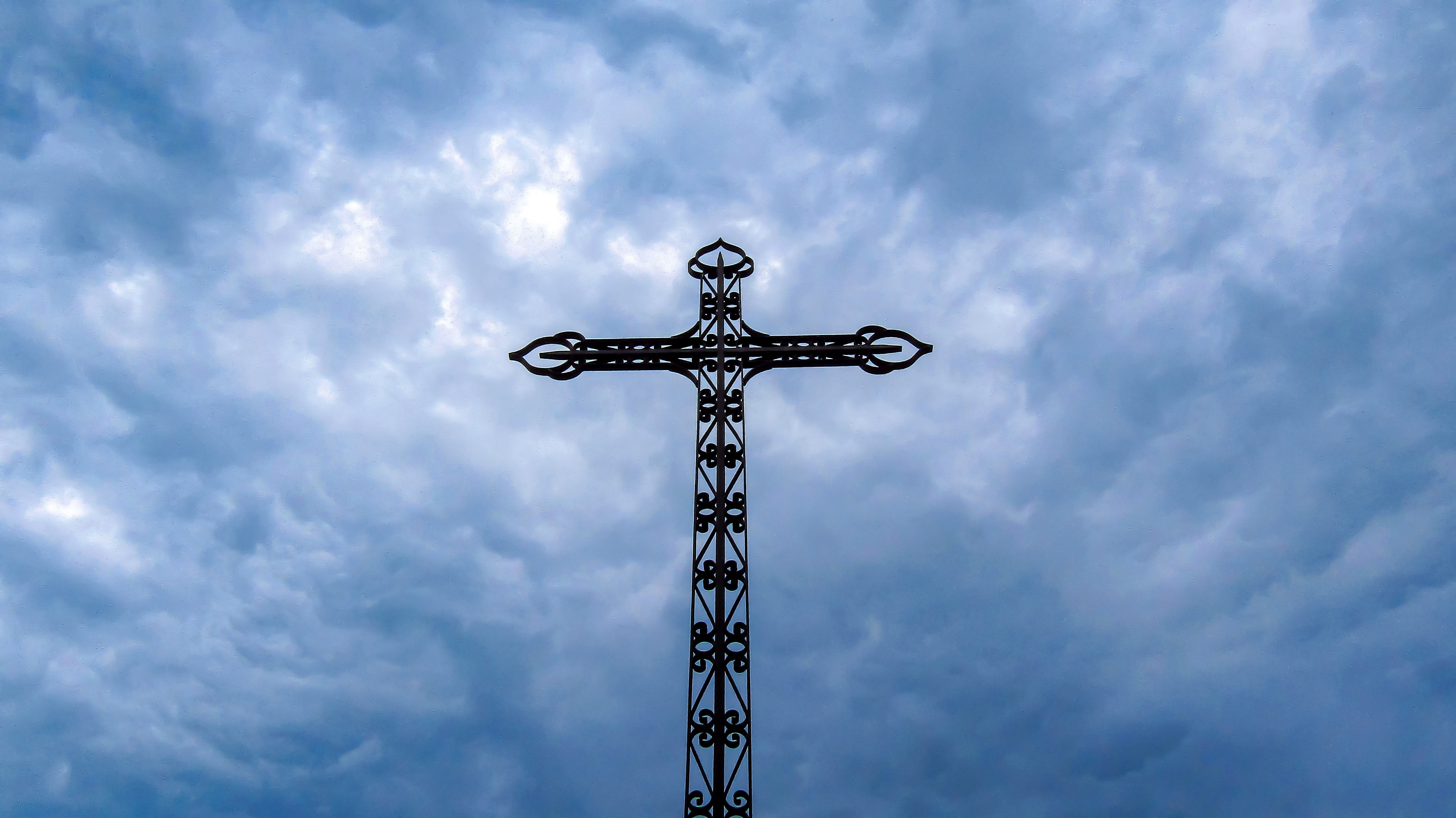 christianity, believer, the blessed sacrament, cross, metal, no people, nature, easter, overcast, sacrifice, blue, outdoors, global communications, steel, HD Wallpaper