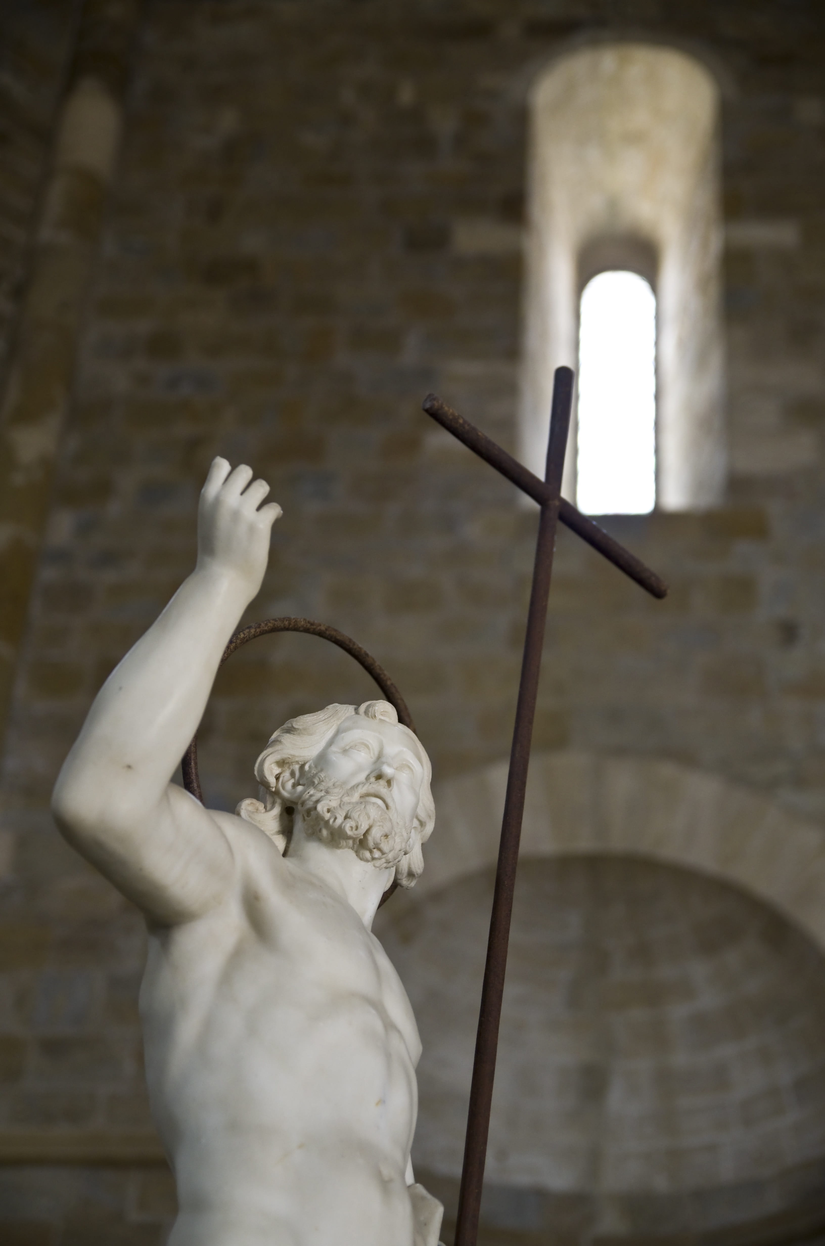 spirituality, wall - building feature, jesus, the past, female likeness, low angle view, volterra, human representation, male likeness, representation, Phone HD Wallpaper