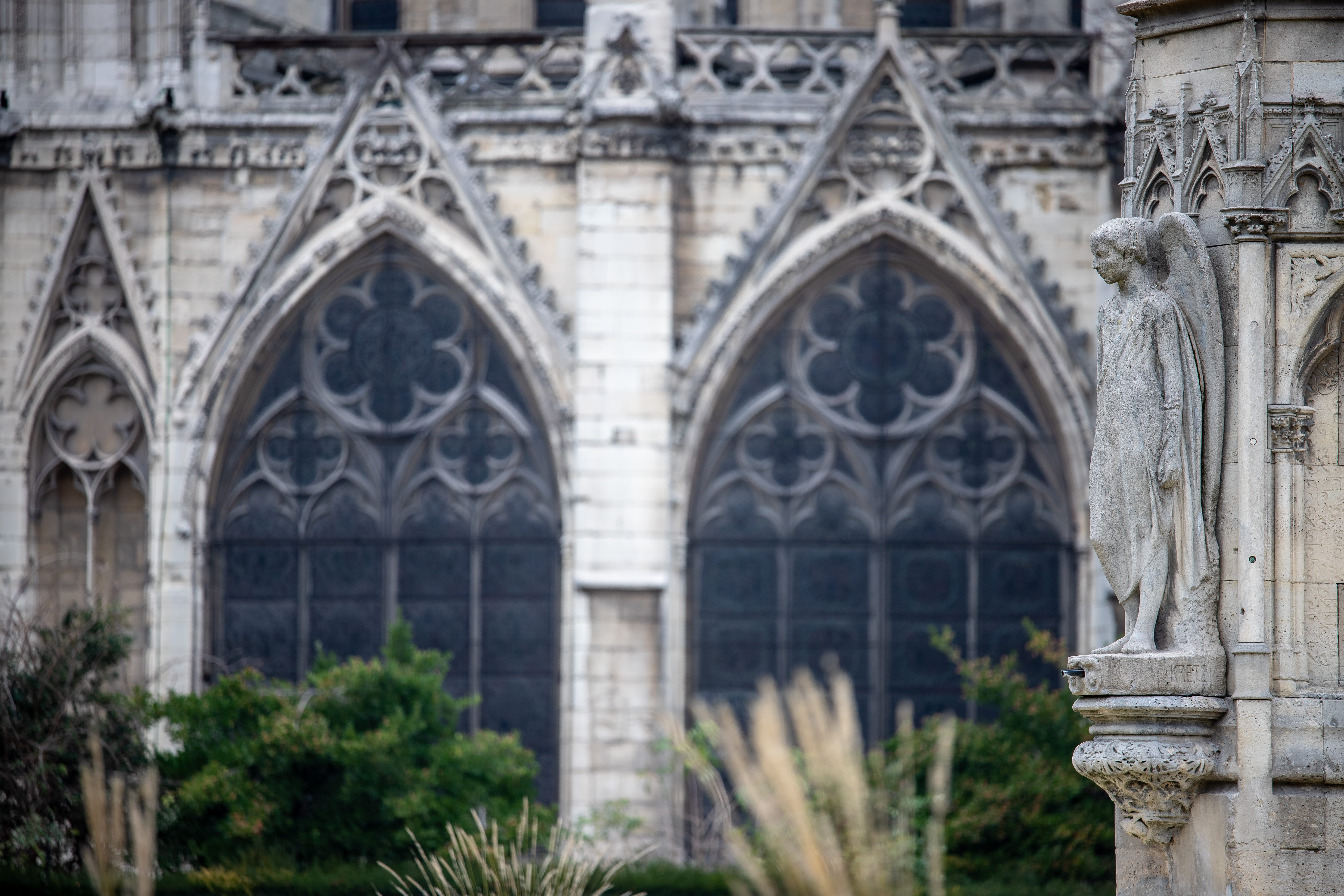 paris, day, windows, gothic style, angel, low angle view, window, ornate, 5K, religion, the past, french, sculpture, gothic, arches, spirituality, travel destinations, HD Wallpaper