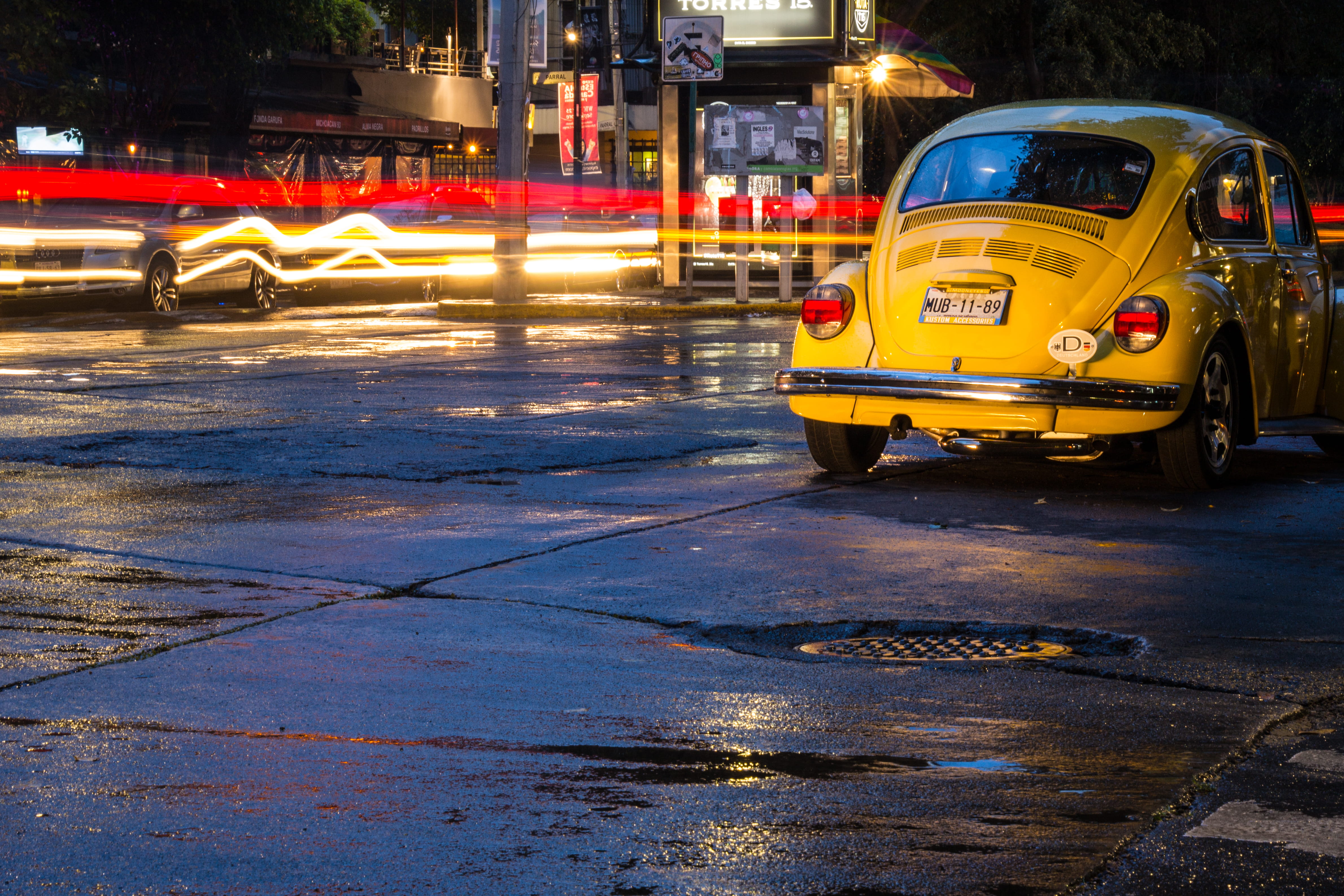 bocho amarillo, transportation, land vehicle, volkswagen, city street, yellow, building exterior, mexico city, taxi, motor vehicle, bocho, street, mexico, HD Wallpaper