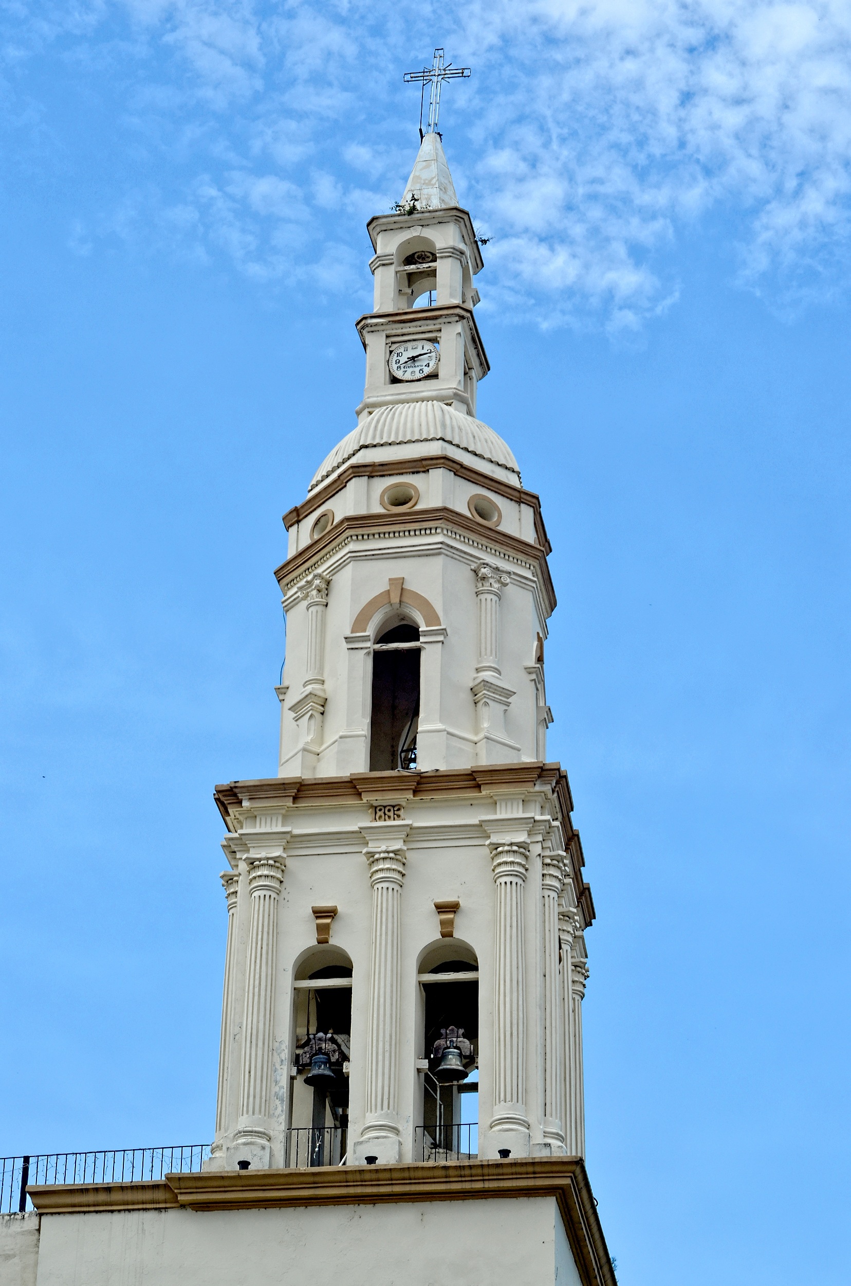 mexico, historical, nature, cathedral, culture, low angle view, place of worship, sky, outdoors, built structure, religious, belief, city, tourist, architecture, Phone HD Wallpaper