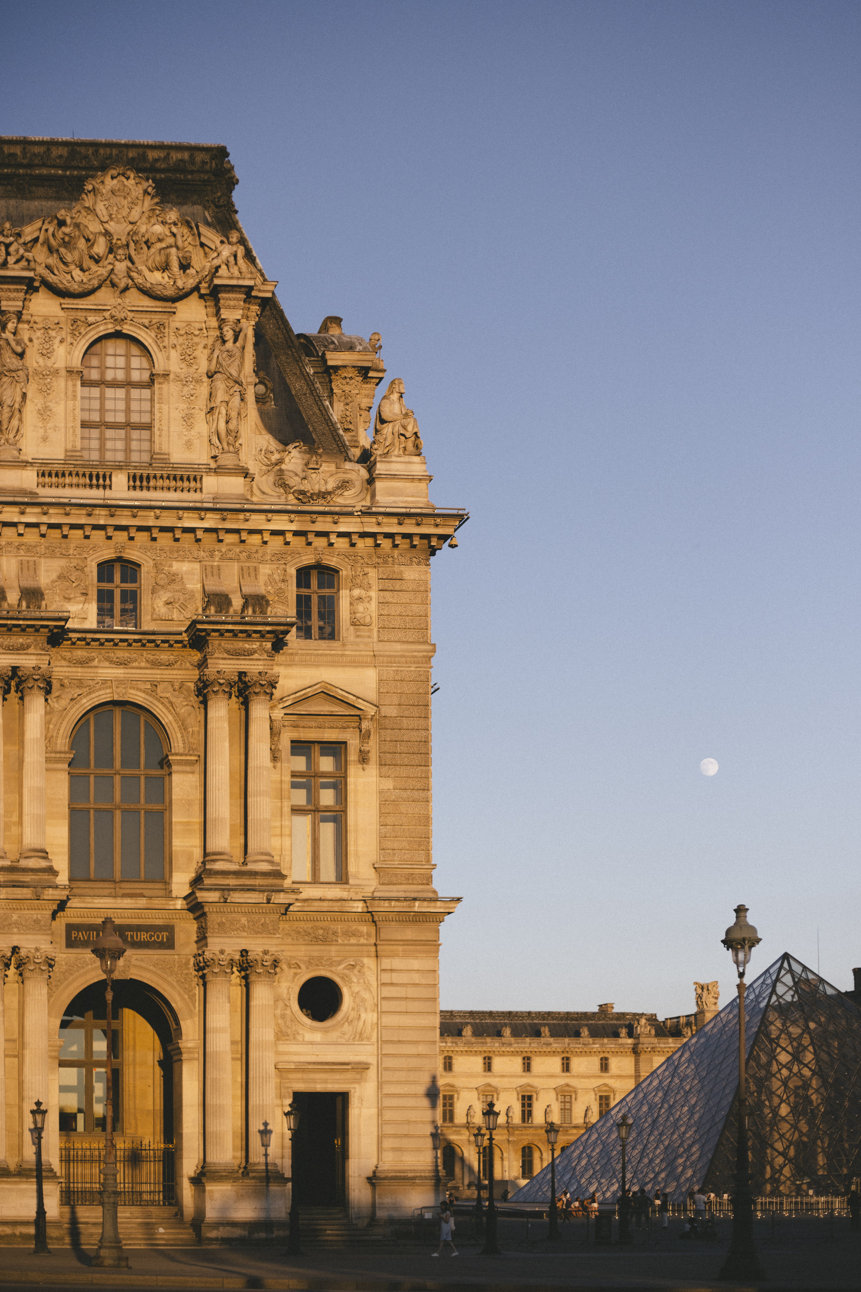 louvre, louvre pyramid, 5K, travel destinations, architecture, city, built structure, paris, history, nature, sky, travel, france, blue, daylight moon, Phone HD Wallpaper