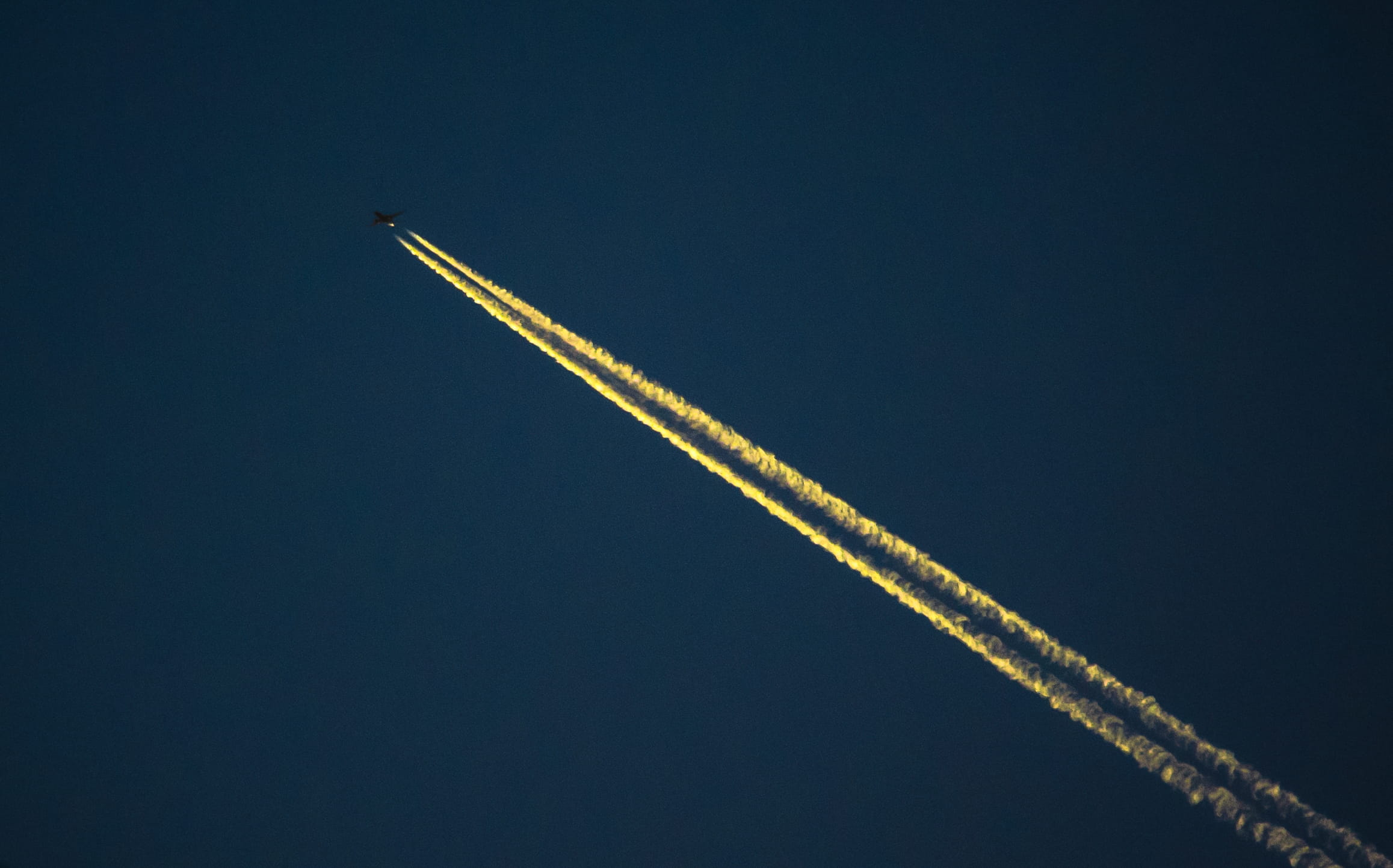 sky, air vehicle, airplane, leaving, motion, copy space, nature, flying, 1080P, on the move, cloud - sky, transportation, vapor trail, travel, day, mexico, HD Wallpaper
