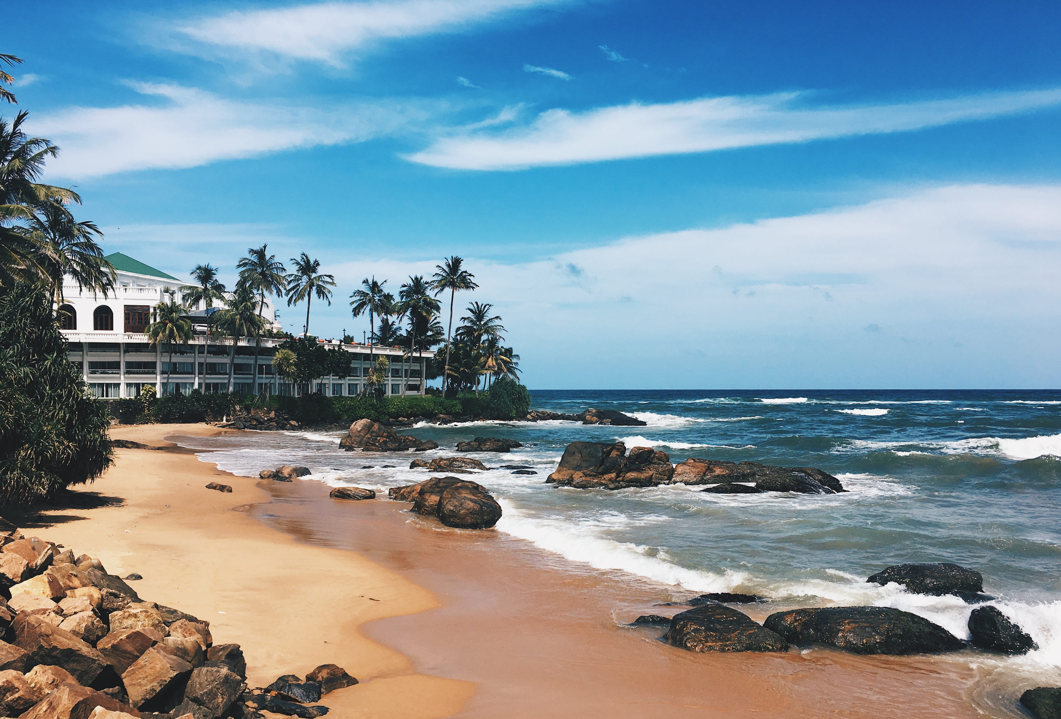 cloud - sky, built structure, nature, day, sri lanka, beach, rock, beauty in nature, sea, outdoors, plant, horizon over water, rock - object, dehiwala-mount lavinia, HD Wallpaper