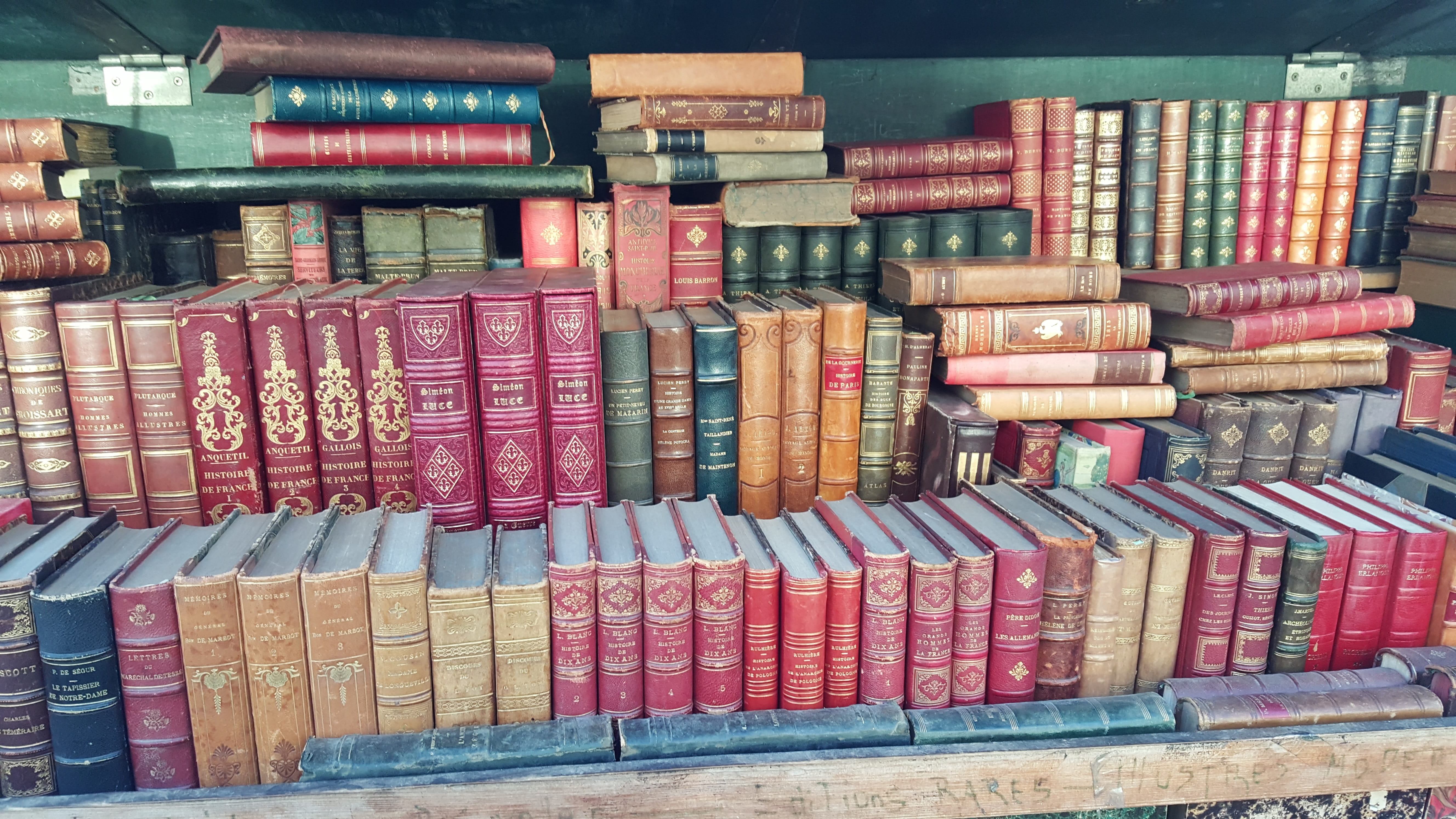 arrangement, side by side, antique, shelf, stack, for sale, choice, store, Books, collection, old, Vendor, paris, education, multi colored, large group of objects, HD Wallpaper