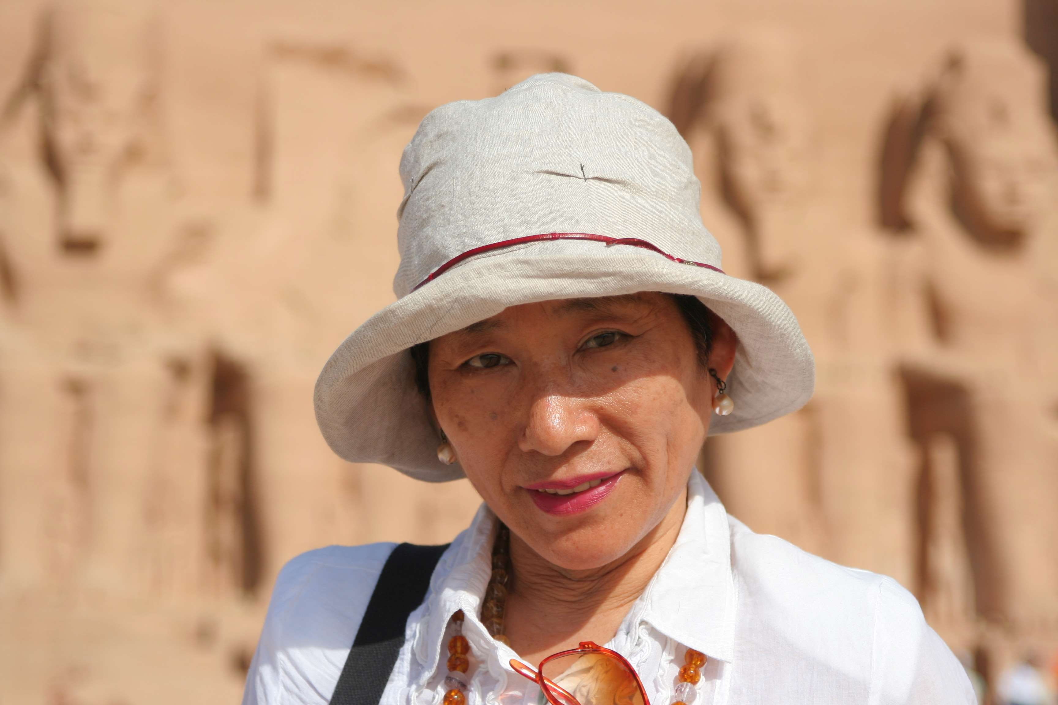 pharaoh, woman, temple, fund raising, aswan, river, day, split, front view, hat, casual clothing, looking at camera, close-up, lifestyles, portrait, emotion, HD Wallpaper