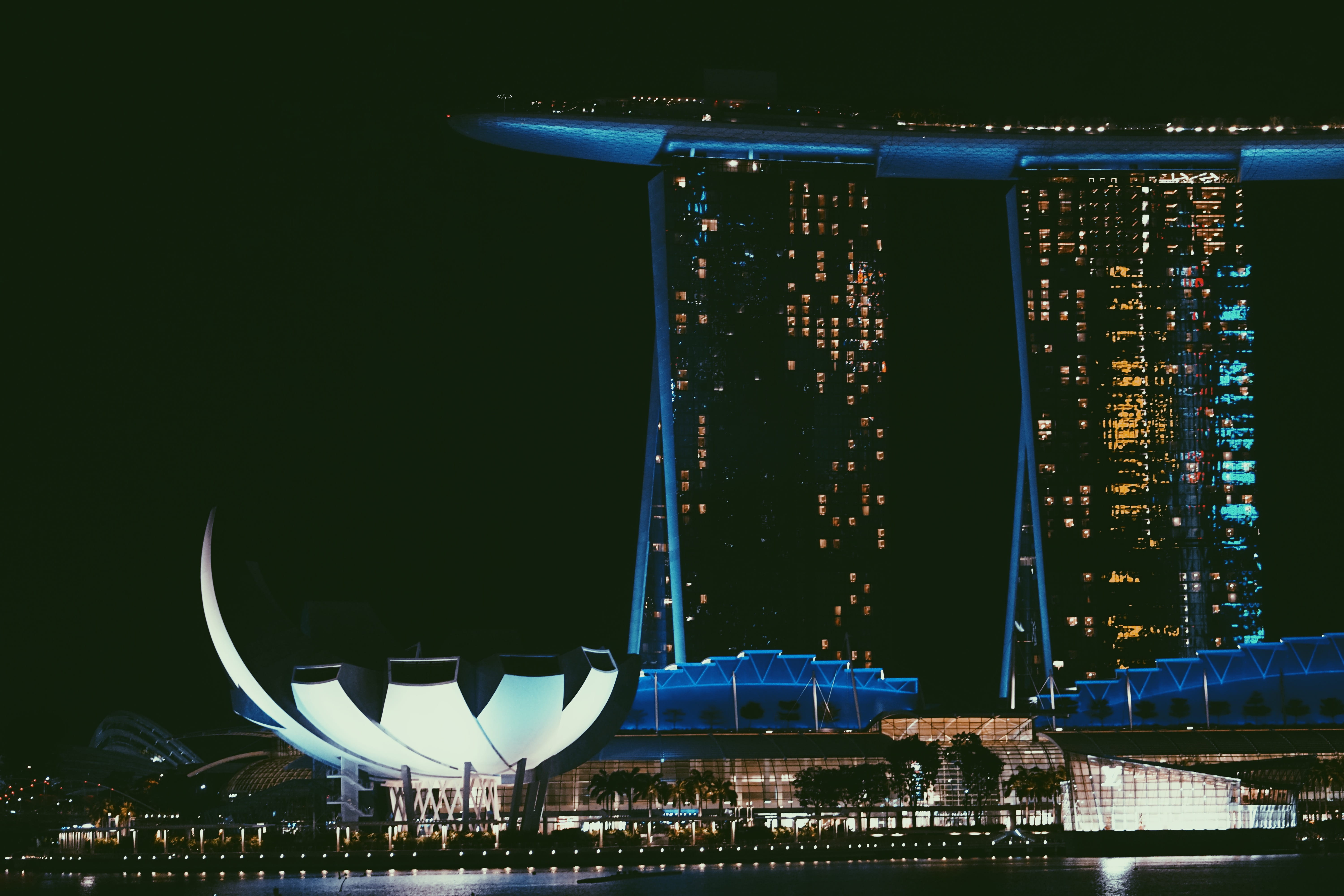 building exterior, river, water, office building exterior, cityscape, no people, nature, marina bay, skyscraper, modern, building, travel destinations, HD Wallpaper