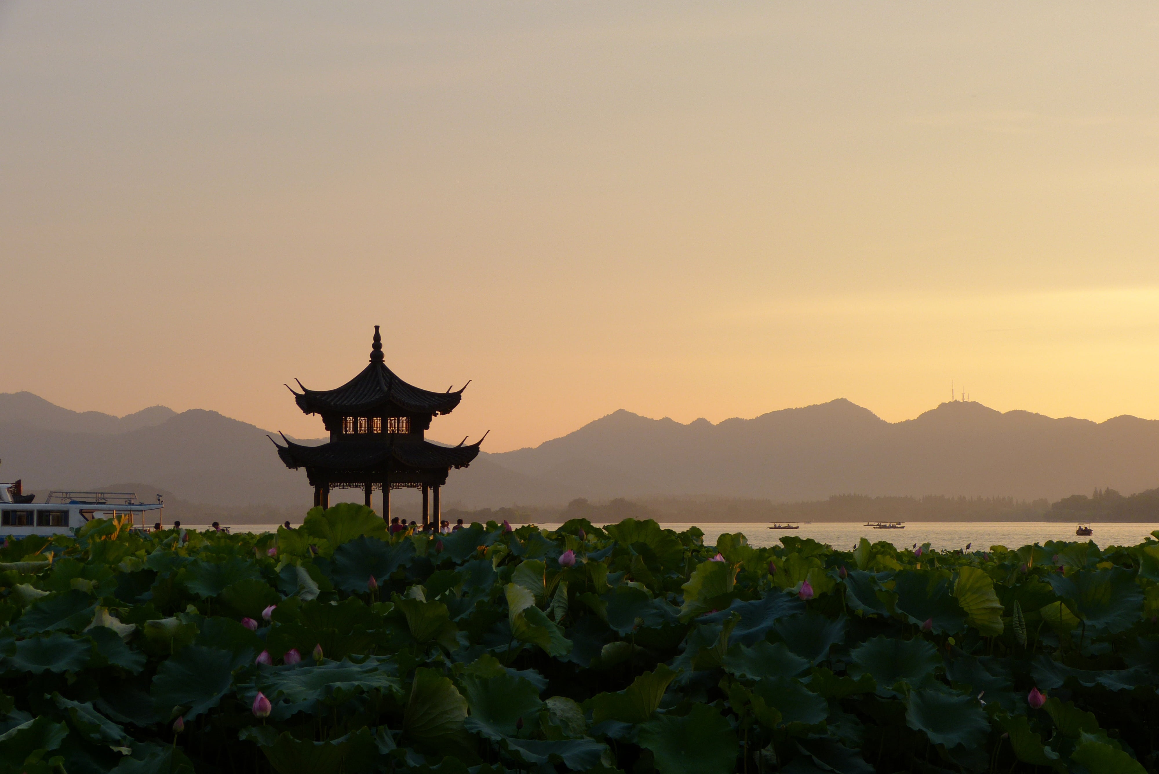 outdoors, 4K, tranquility, plant, lotus flowers, spirituality, scenics - nature, nature, beauty in nature, mountain, no people, temple - Building, built structure, HD Wallpaper