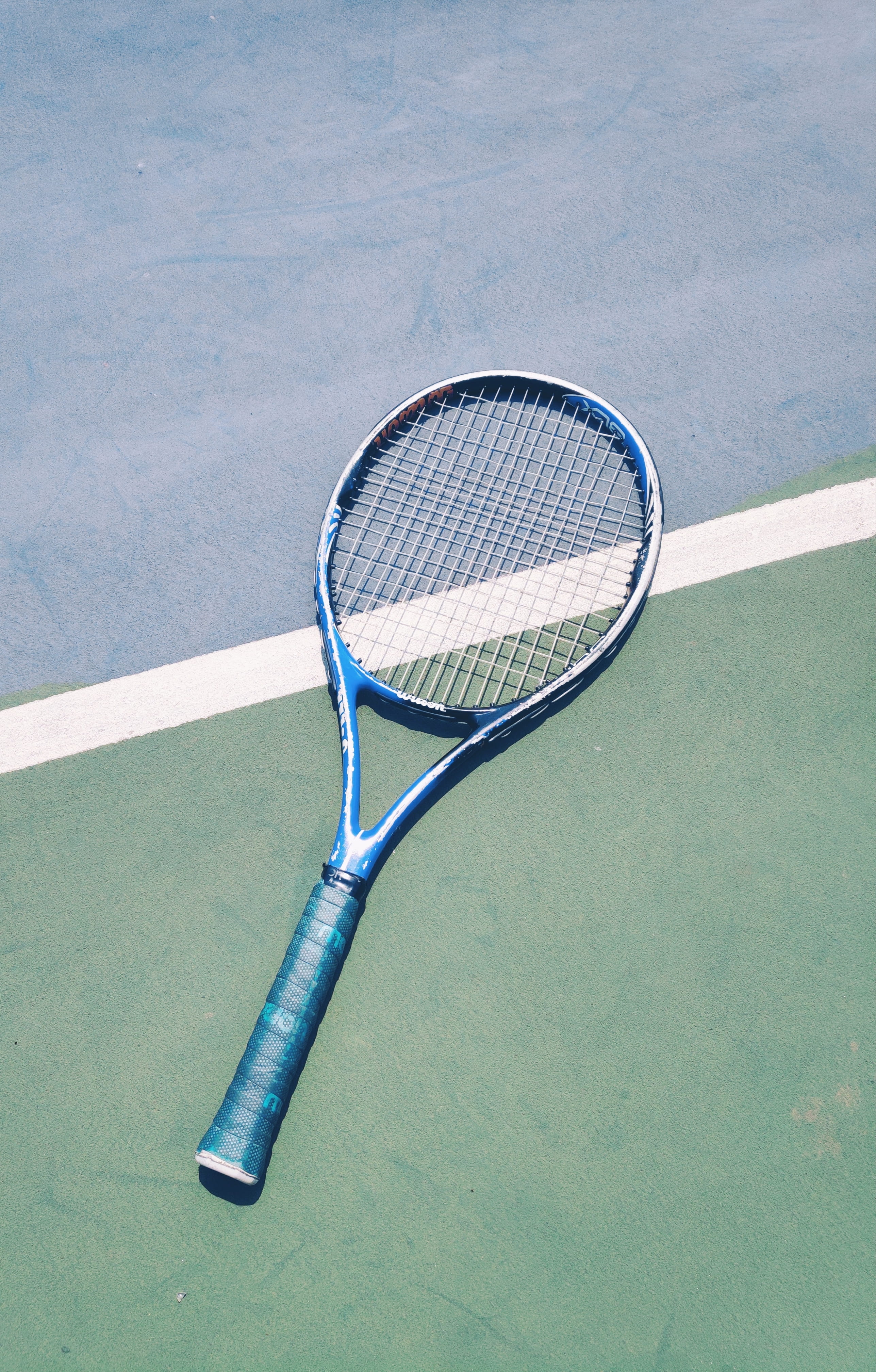 tarmac, sports equipment, glass, leisure activity, shoe, furniture, tennis racket, sports, 4K, asphalt, couch, tennis court, tennis net, footwear, shopping cart, Phone HD Wallpaper