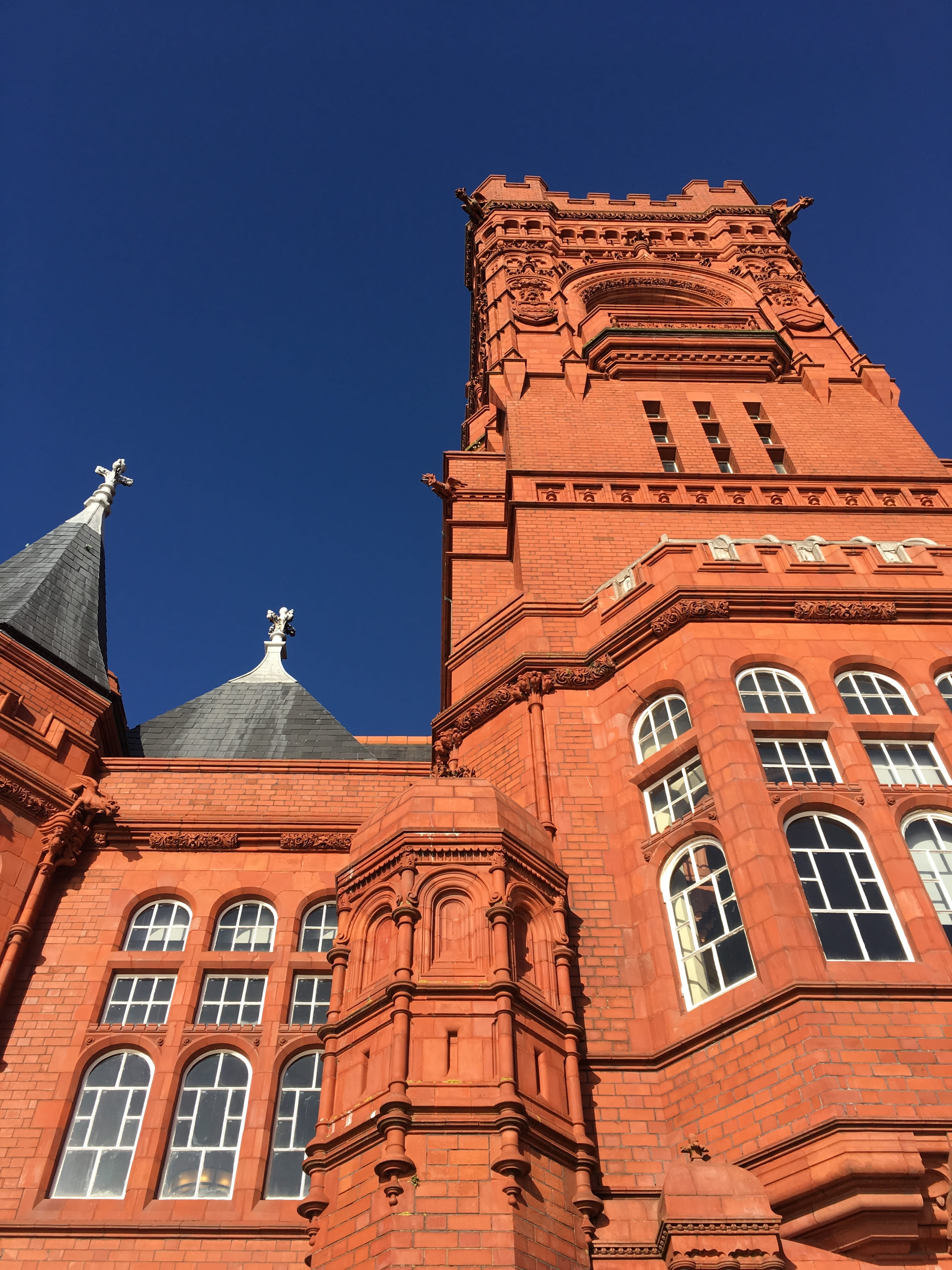 blue, wales, nature, belief, window, low angle view, city, place of worship, cardiff, tourism, pierhead, outdoors, cardiff bay, old, spirituality, sky, Phone HD Wallpaper