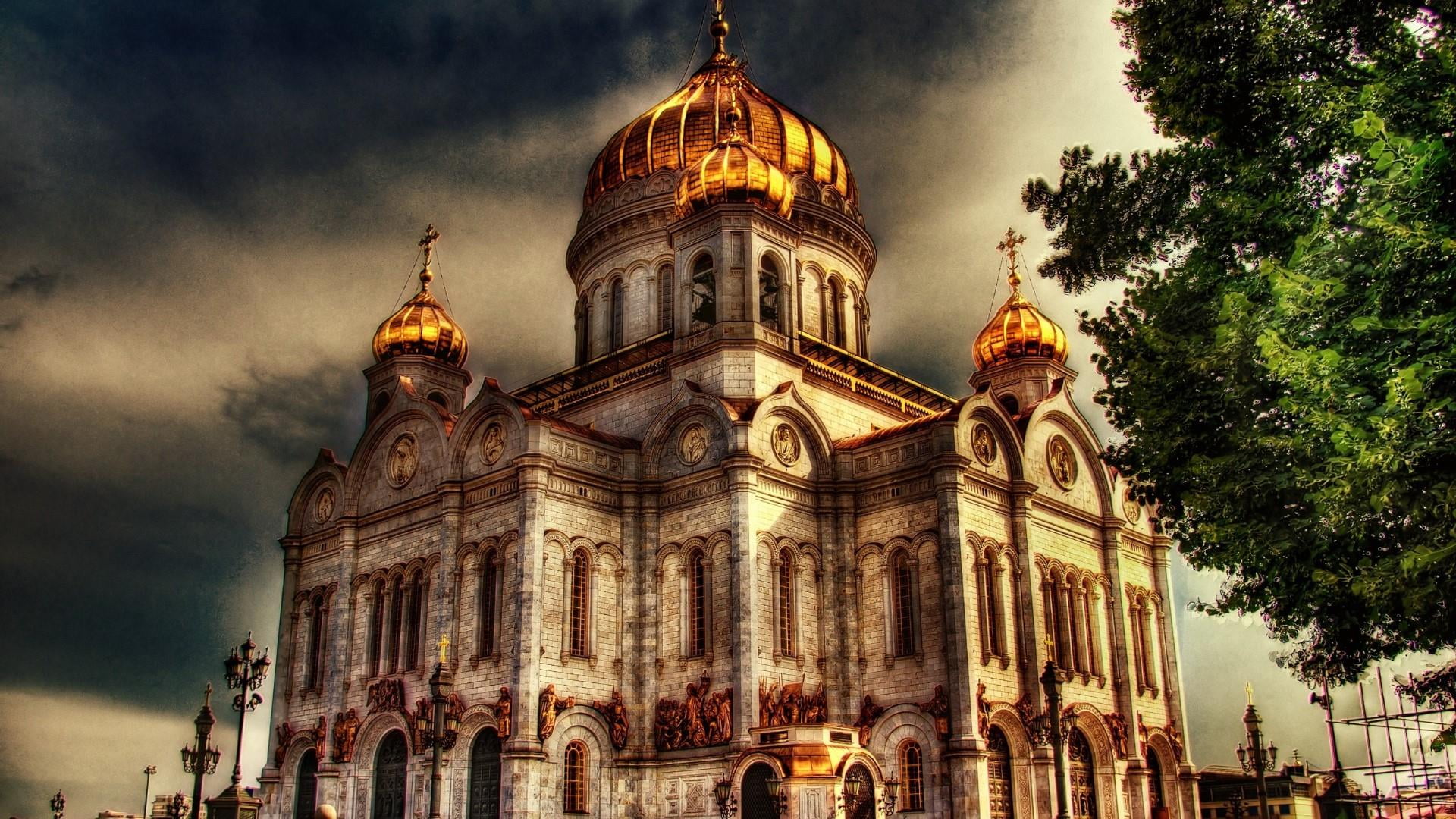 dome, moscow, sky, history, travel destinations, belief, religion, building exterior, low angle view, russia, building, church, classical style, plant, HD Wallpaper
