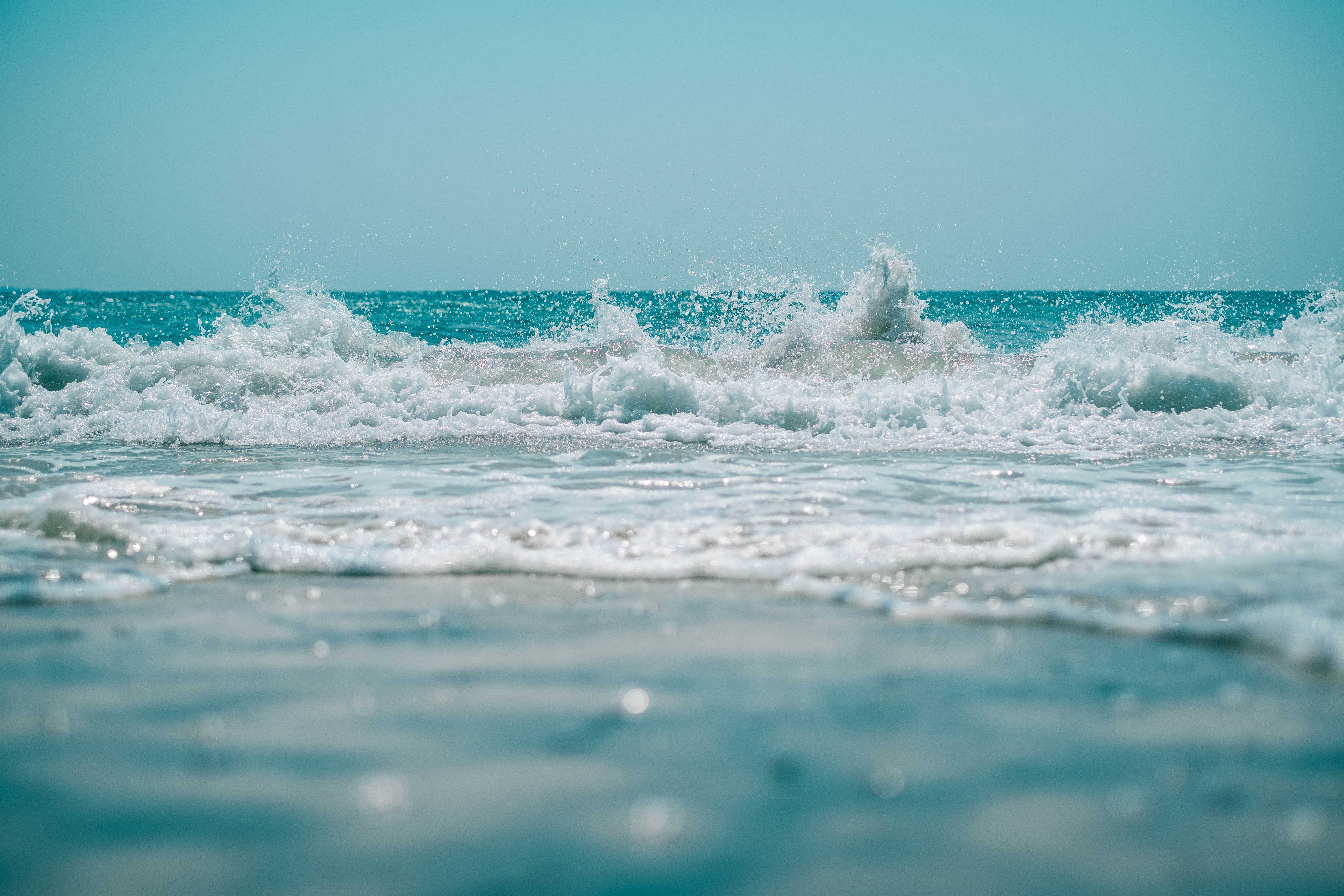 nature, horizon, summer, beach, krong preah sihanouk, 5K, splashing, power in nature, sea, horizon over water, suns of beaches, wave, day, scenics - nature, HD Wallpaper