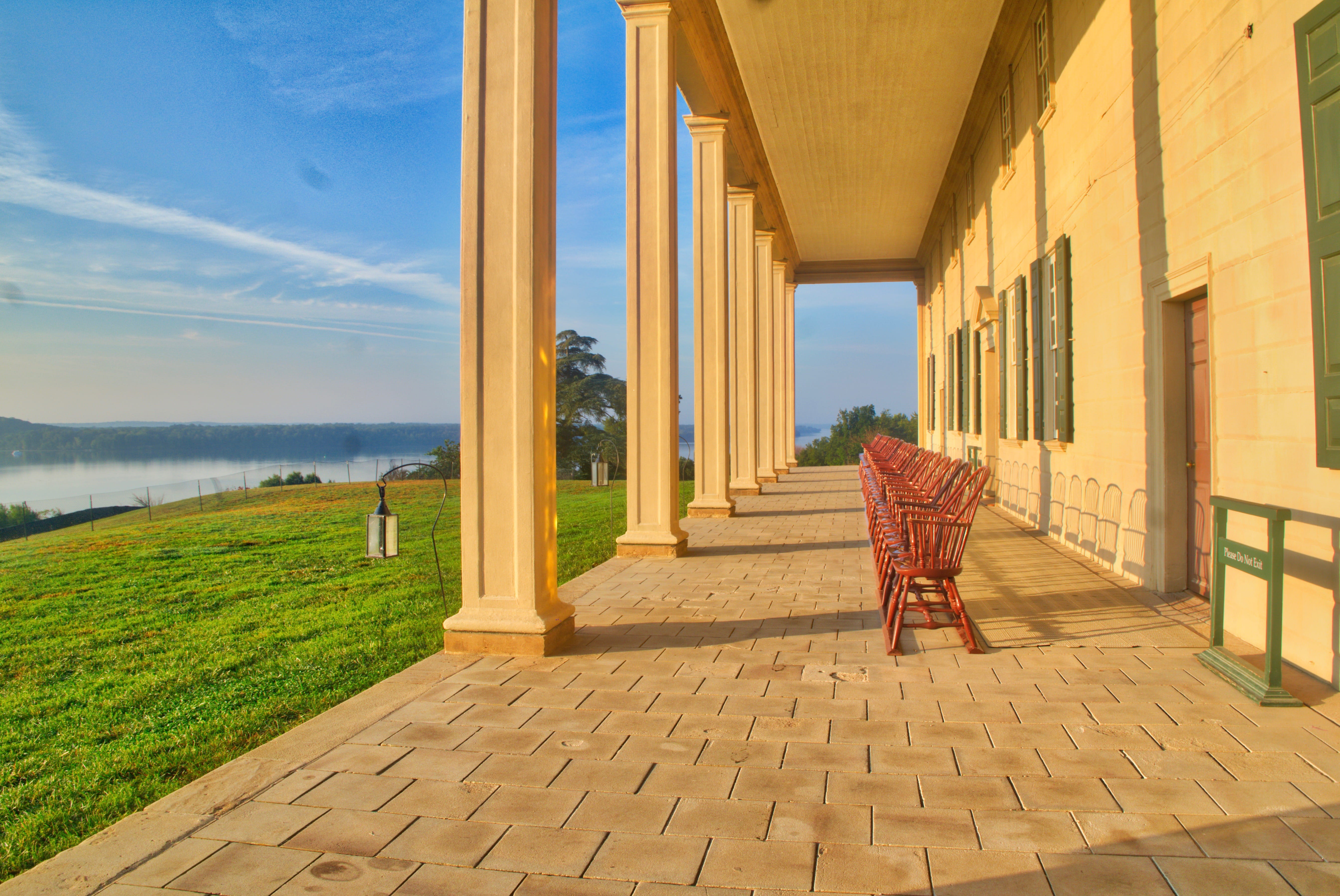 shadow, beauty in nature, sea, porch, columns, footpath, chairs, architecutre, chair, water, potomac, alexandria, sunlight, land, mansion, river, united states, HD Wallpaper