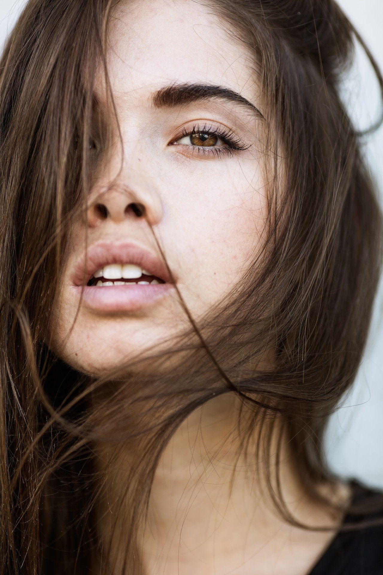women, 1080P, brown eyes, eyebrows, Giza Lagarce, looking at viewer, long hair, open mouth, Phone HD Wallpaper