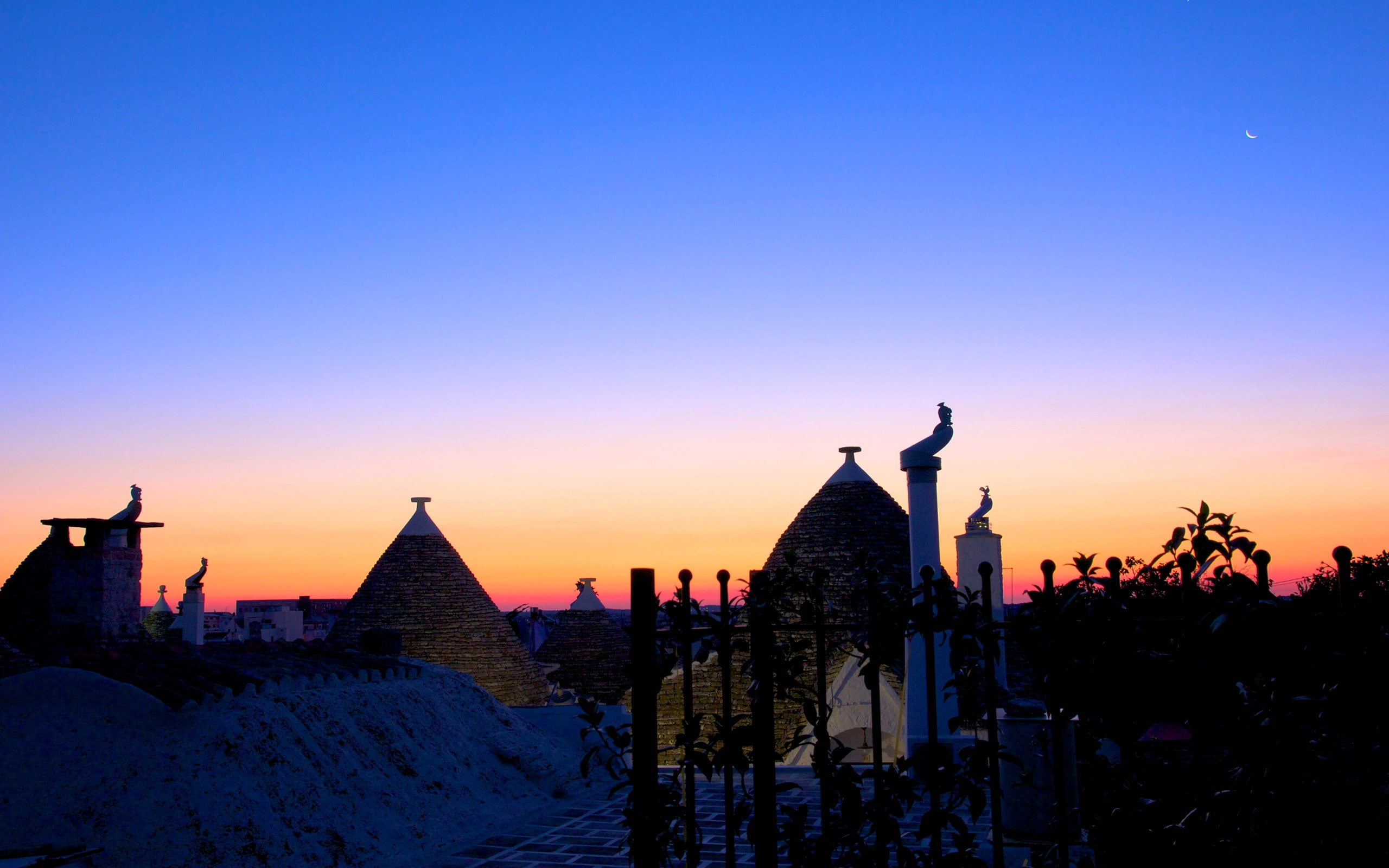 2K, no people, sky, building, dusk, silhouette, history, copy space, scenics - nature, blue, alberobello, city, clear sky, architecture, travel, beauty in nature, HD Wallpaper