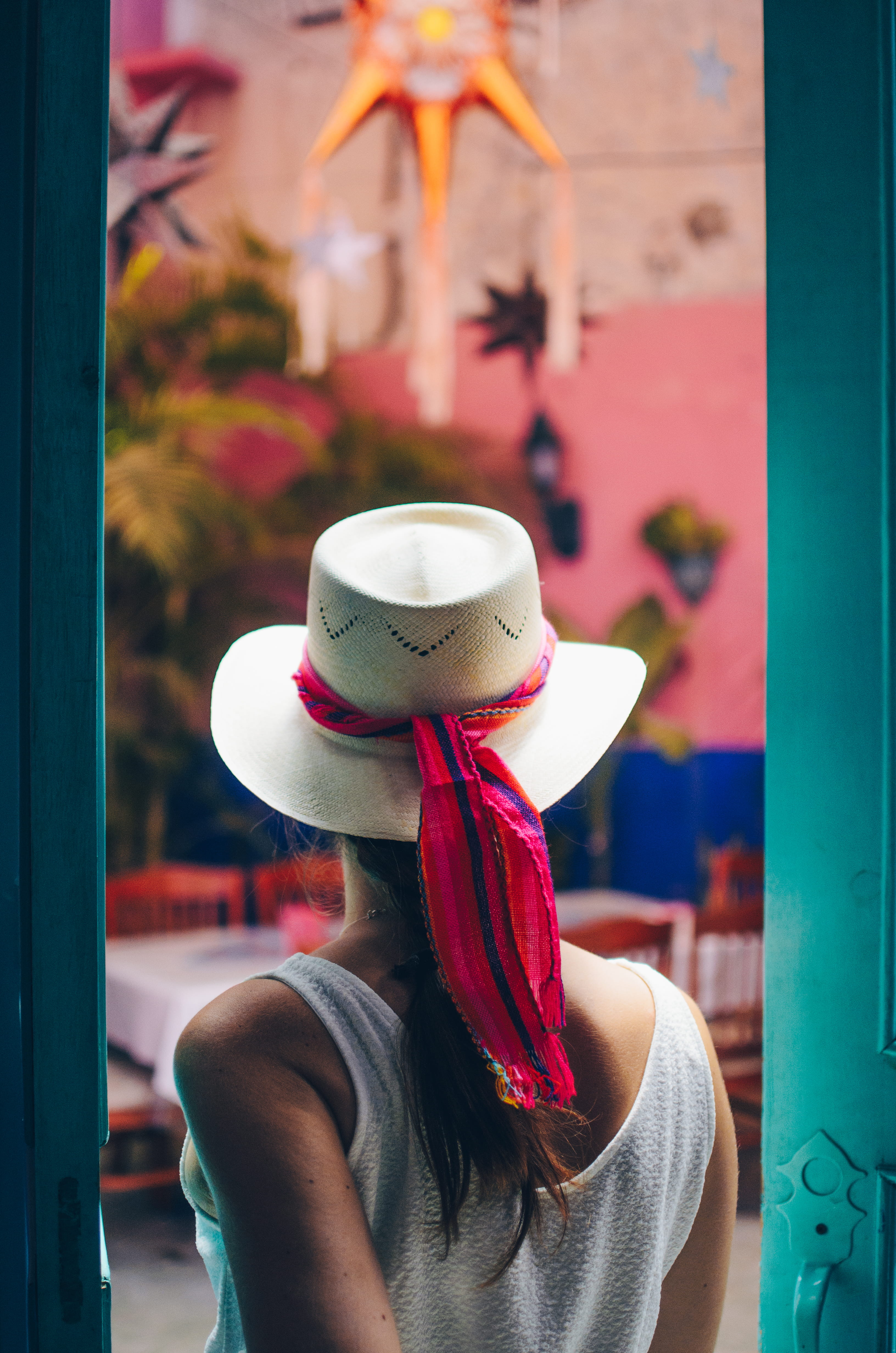 casual clothing, valladolid, trend, shopping, discover, lifestyles, get out, focus on foreground, portrait, look, forecast, travel, headshot, leisure activity, Phone HD Wallpaper