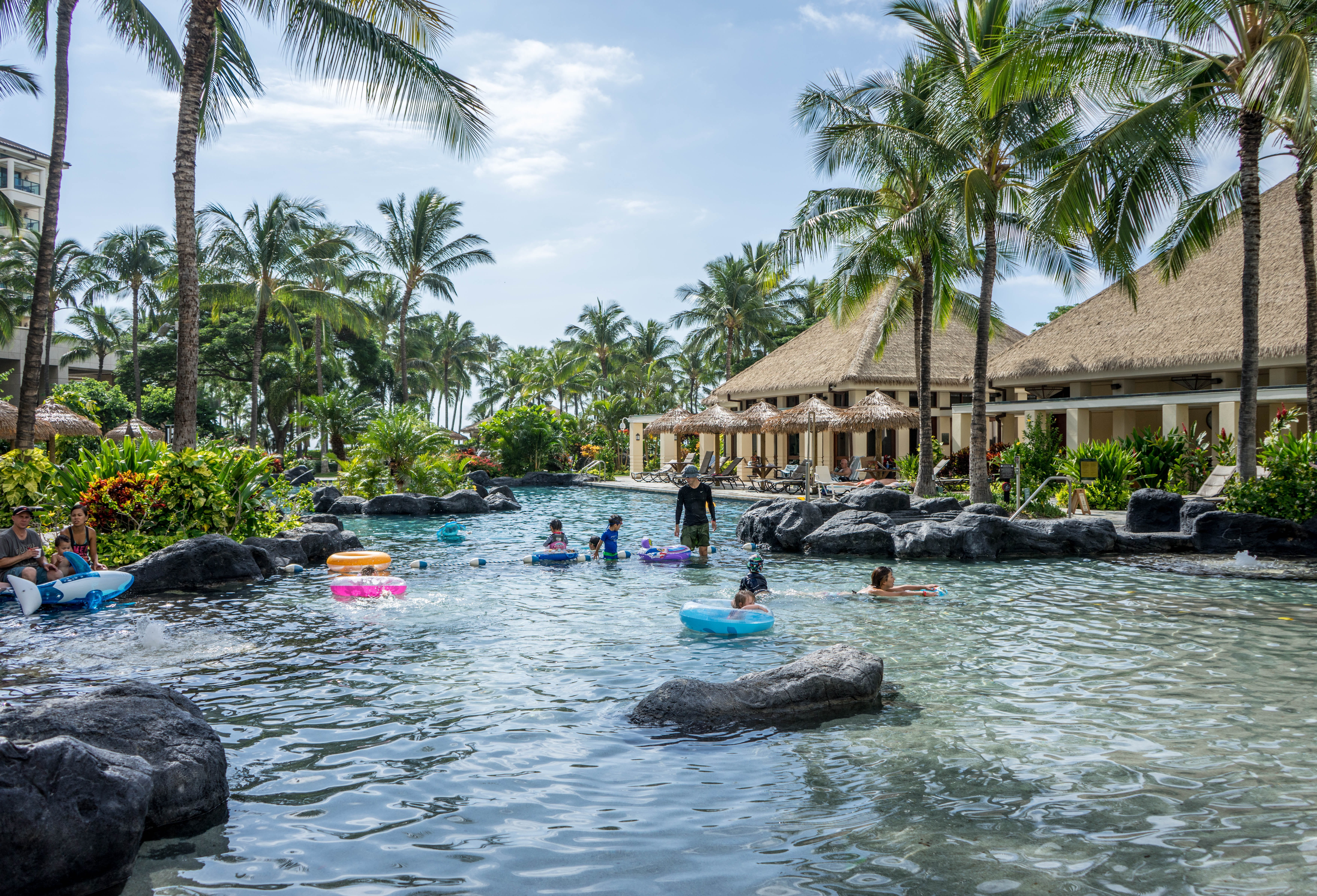 tropical climate, travel, plant, vacation, sky, architecture, outdoors, lifestyles, daytime, summer landscape, swimming, happy, summer fun, hawaii, day, HD Wallpaper