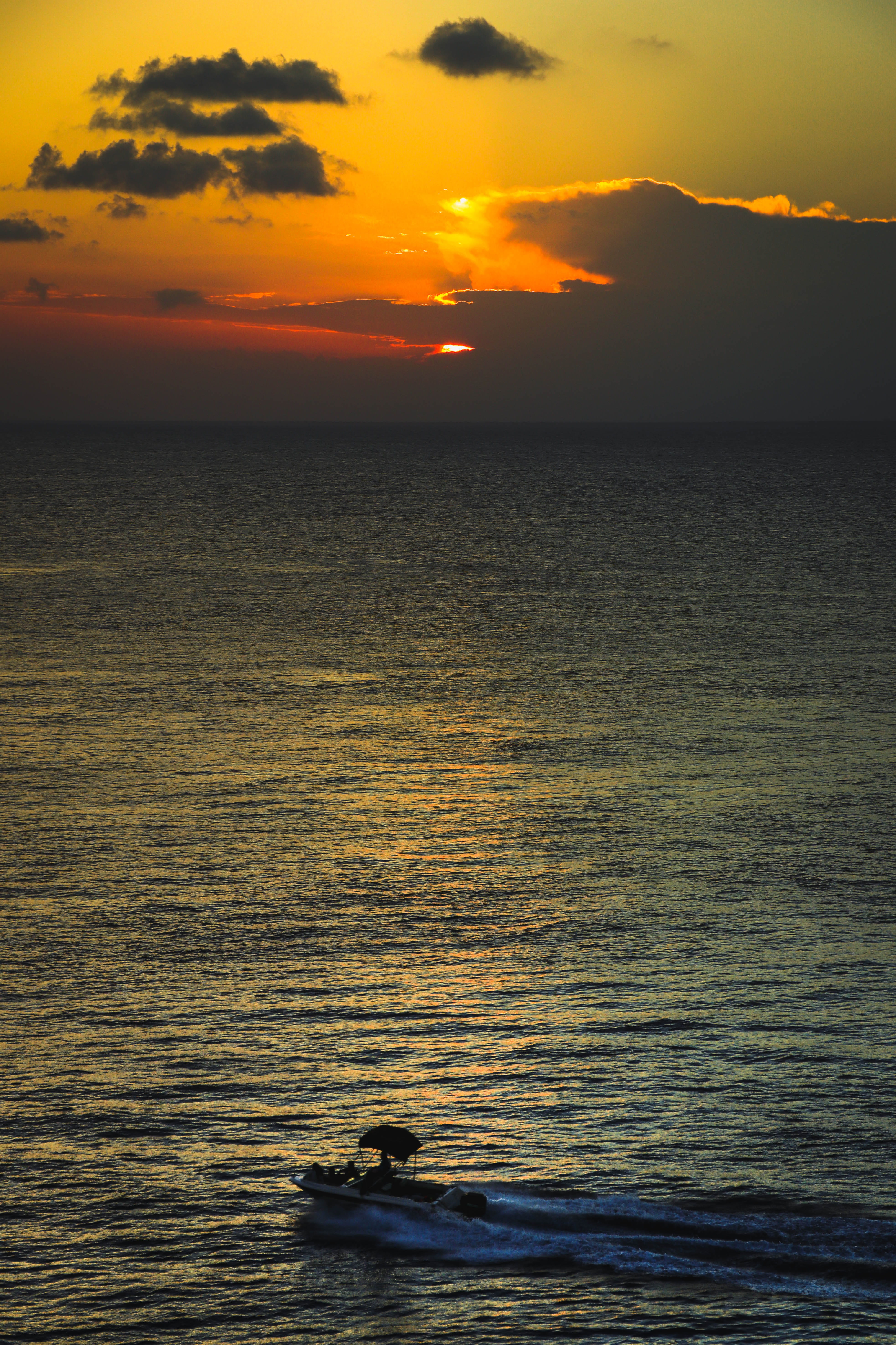 vacation, sea, scenics - nature, riviera maya, horizon, orange color, family, silhouette, boat, horizon over water, waterfront, paradise, travel photo, Phone HD Wallpaper