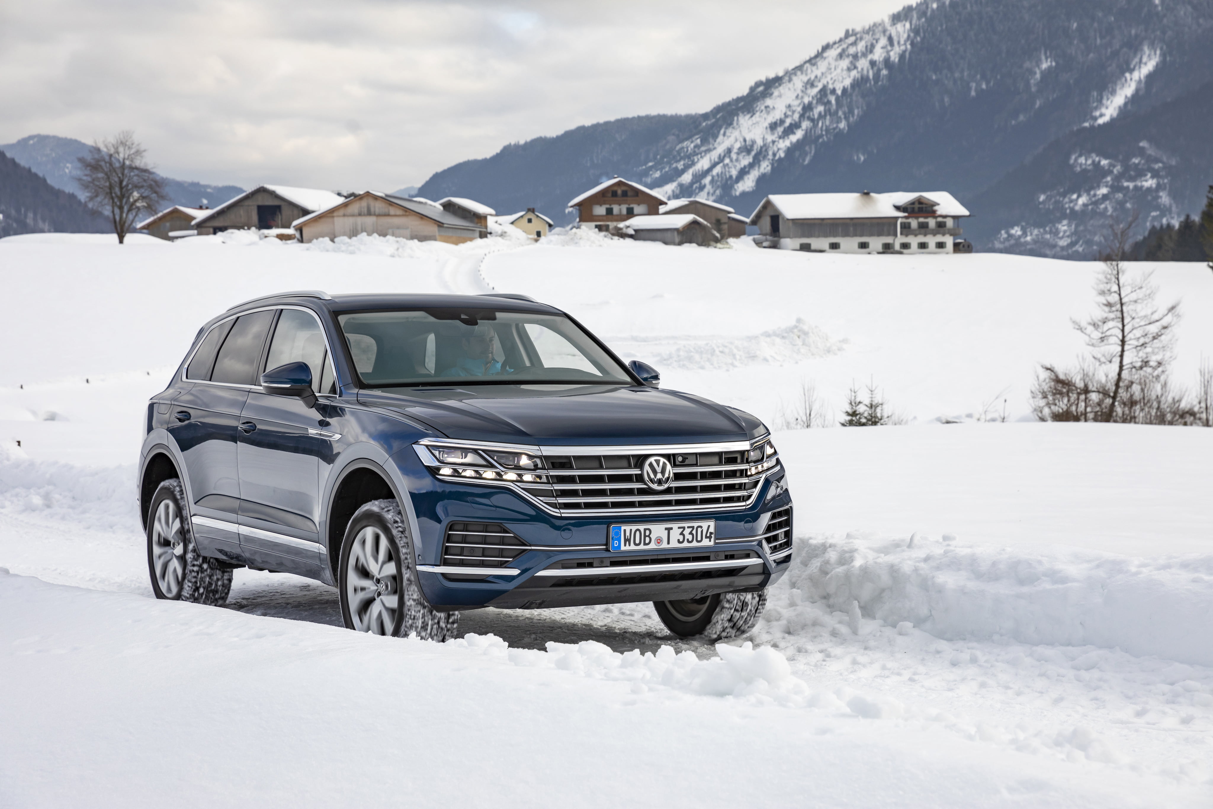 Luxury Car, Car, Volkswagen, Blue Car, Vehicle, Volkswagen Touareg, SUV, 4K, HD Wallpaper