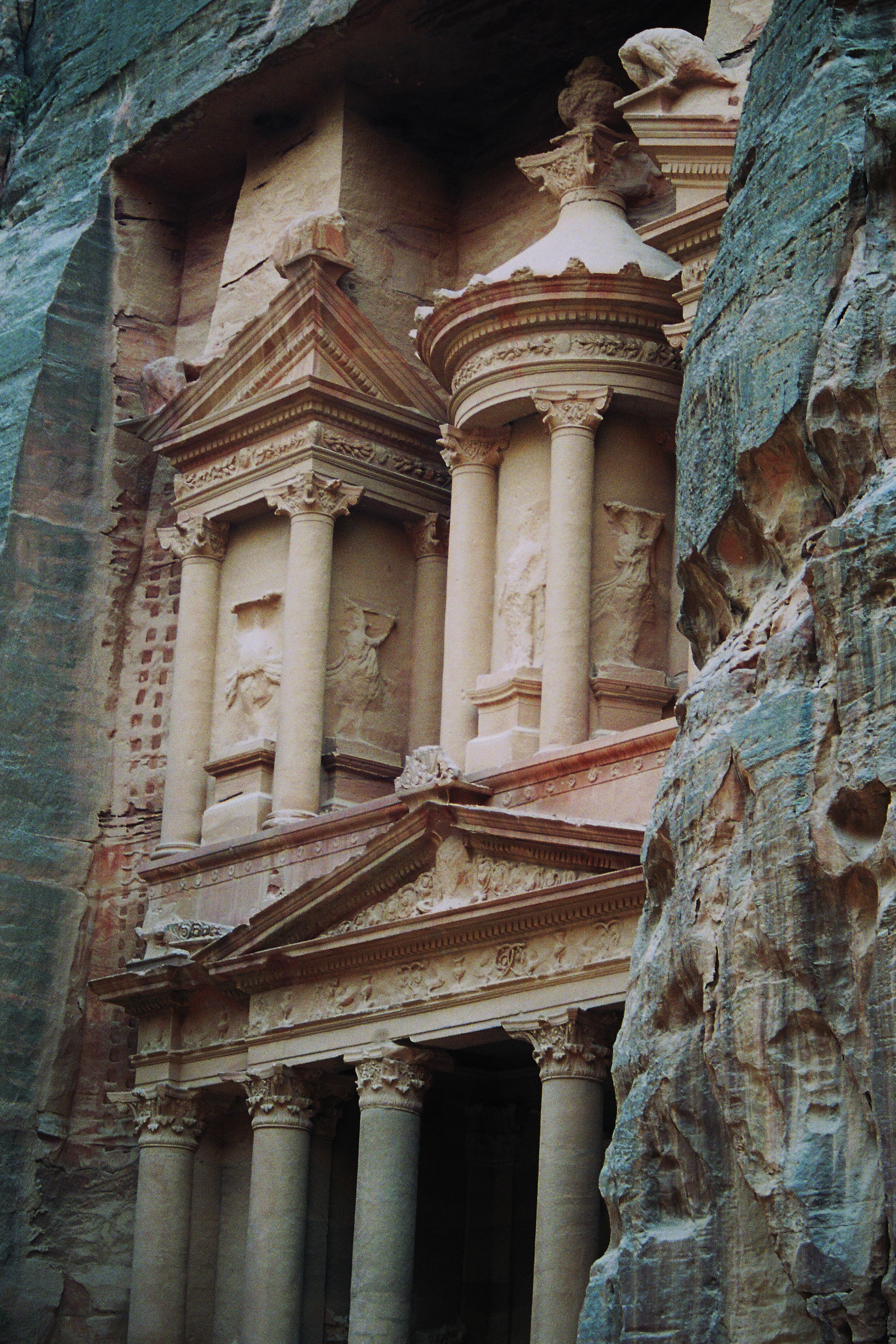 world heritage, architecture, outdoors, ancient, sand stone, unesco, history, built structure, ornate, jordan, low angle view, old, 2K, no people, middle east, Phone HD Wallpaper