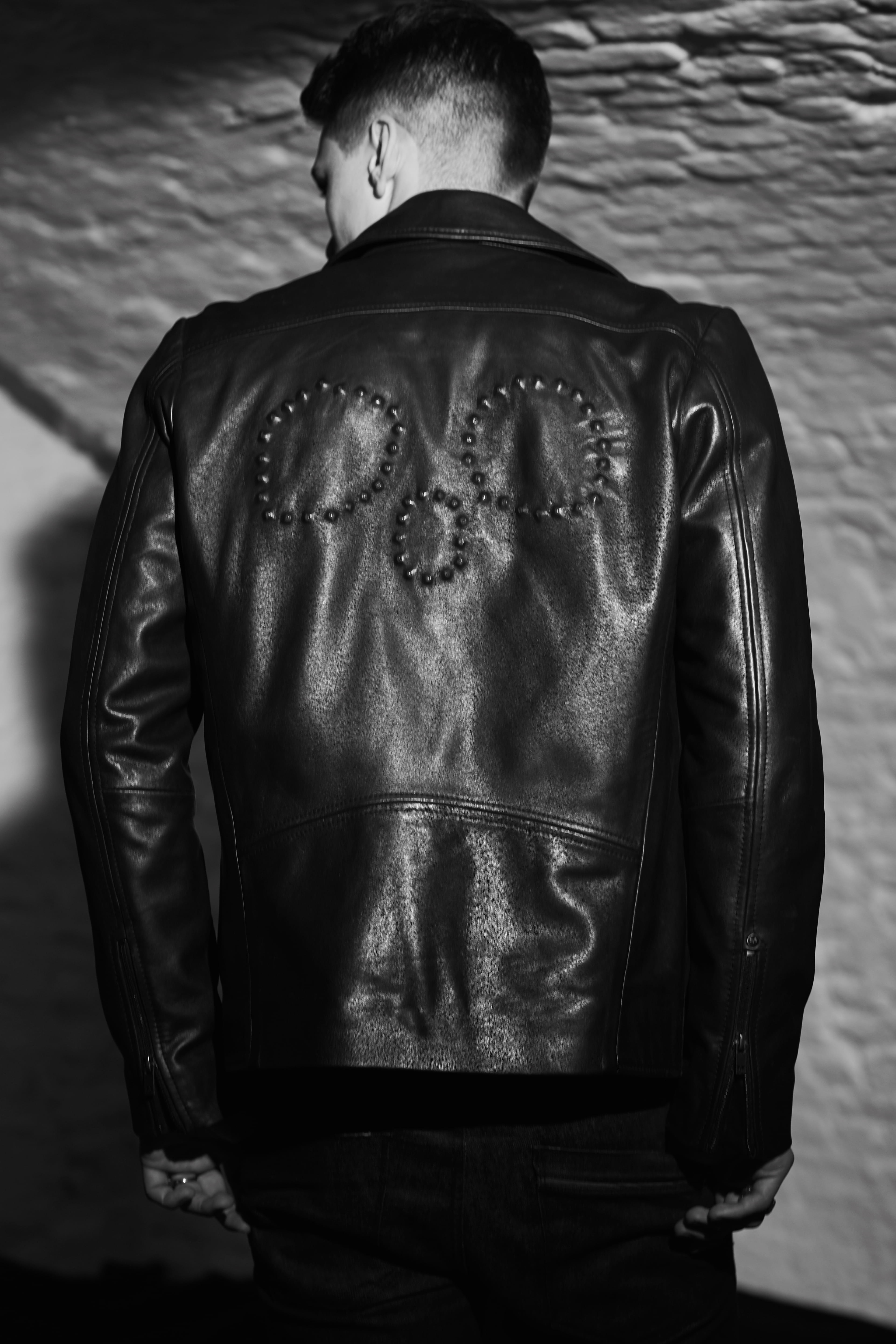 mensstyle, hidden studs, indoors, midsection, style, one person, st. ape, 5K, commercial, hands in pockets, fashion, studs, photography, three quarter length, Phone HD Wallpaper