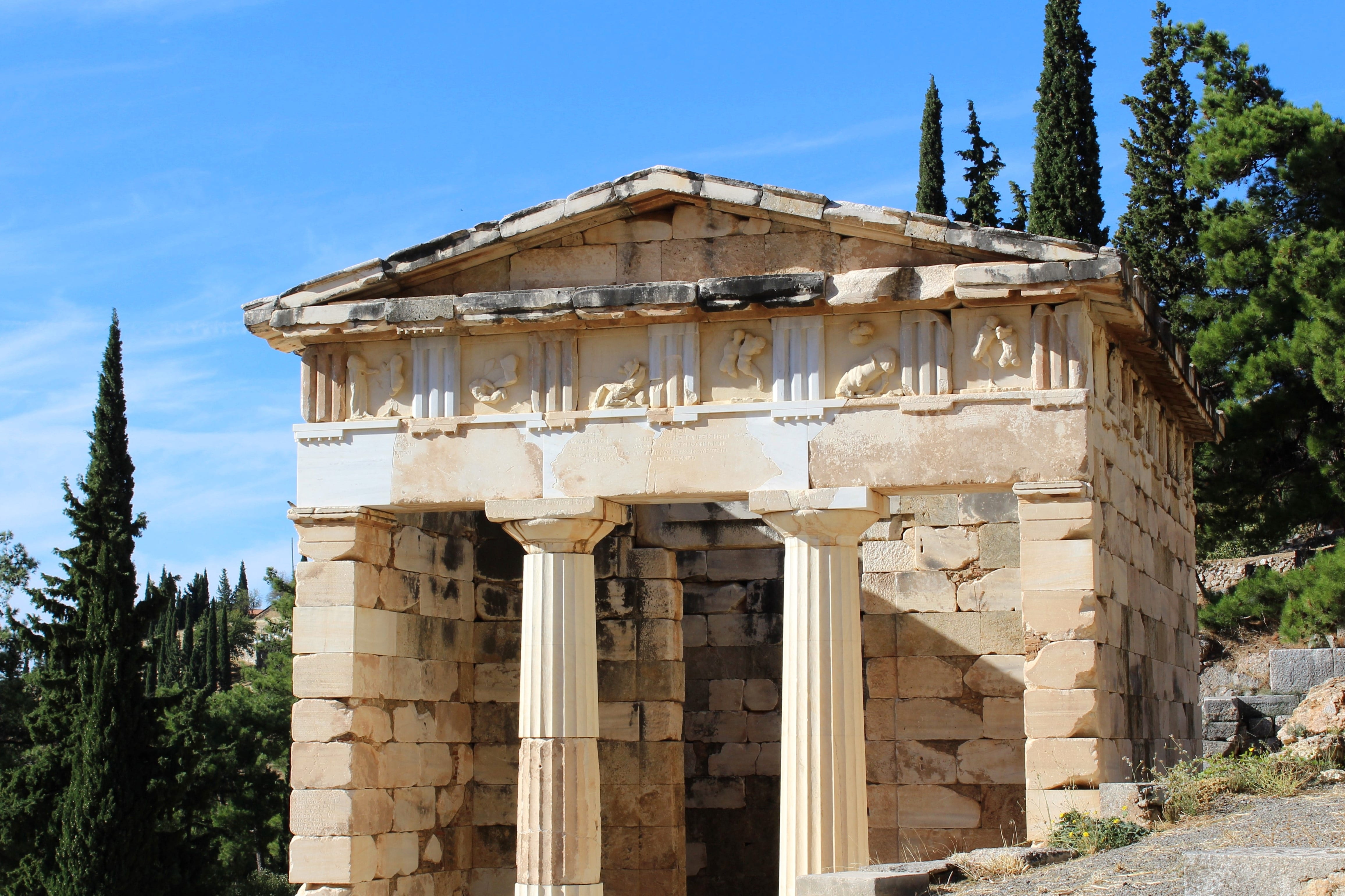 sunlight, ruined, 4K, damaged, deterioration, ancient, building exterior, plant, outdoors, archaeology, day, no people, ancient civilization, the city of athens the treasury of the, HD Wallpaper