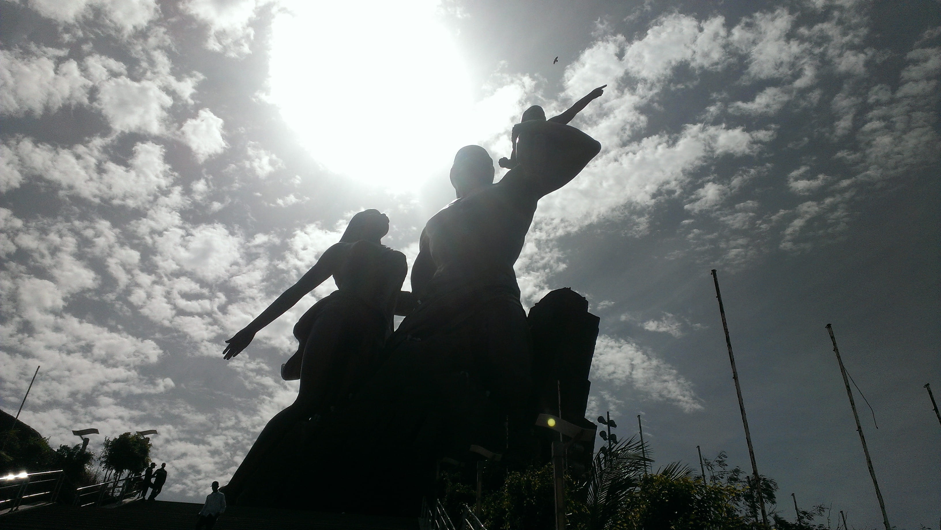 design, ancient, artistic, human representation, senegal, renaissance, people, dakar, men, creative, nature, tree, statue, arms raised, silhouette, stonework, HD Wallpaper