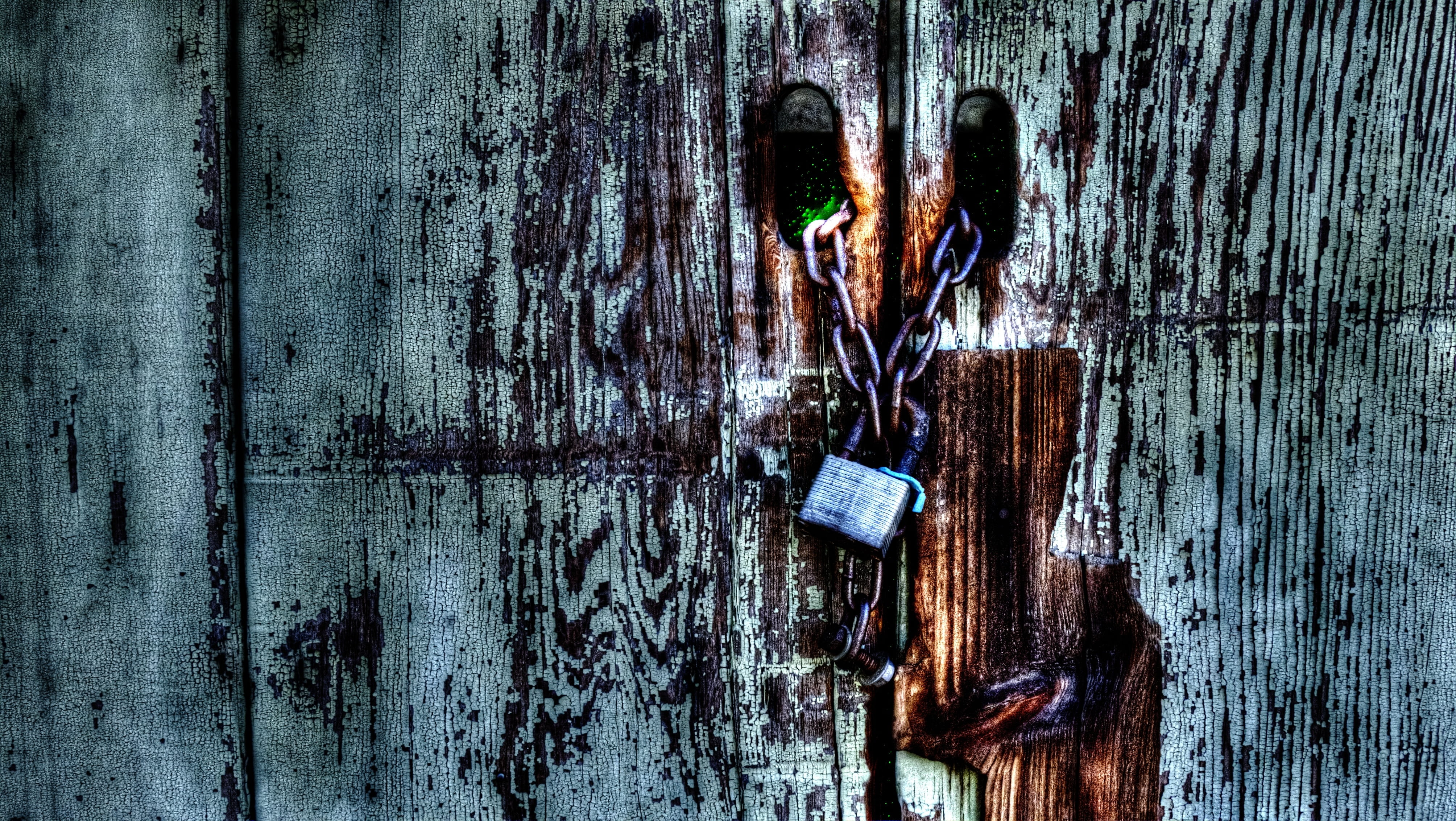 deterioration, full frame, metal, 4K, locked, backgrounds, protection, Lock, no people, Closed, Gate, Door, old, day, worn, entrance, wood - material, HD Wallpaper