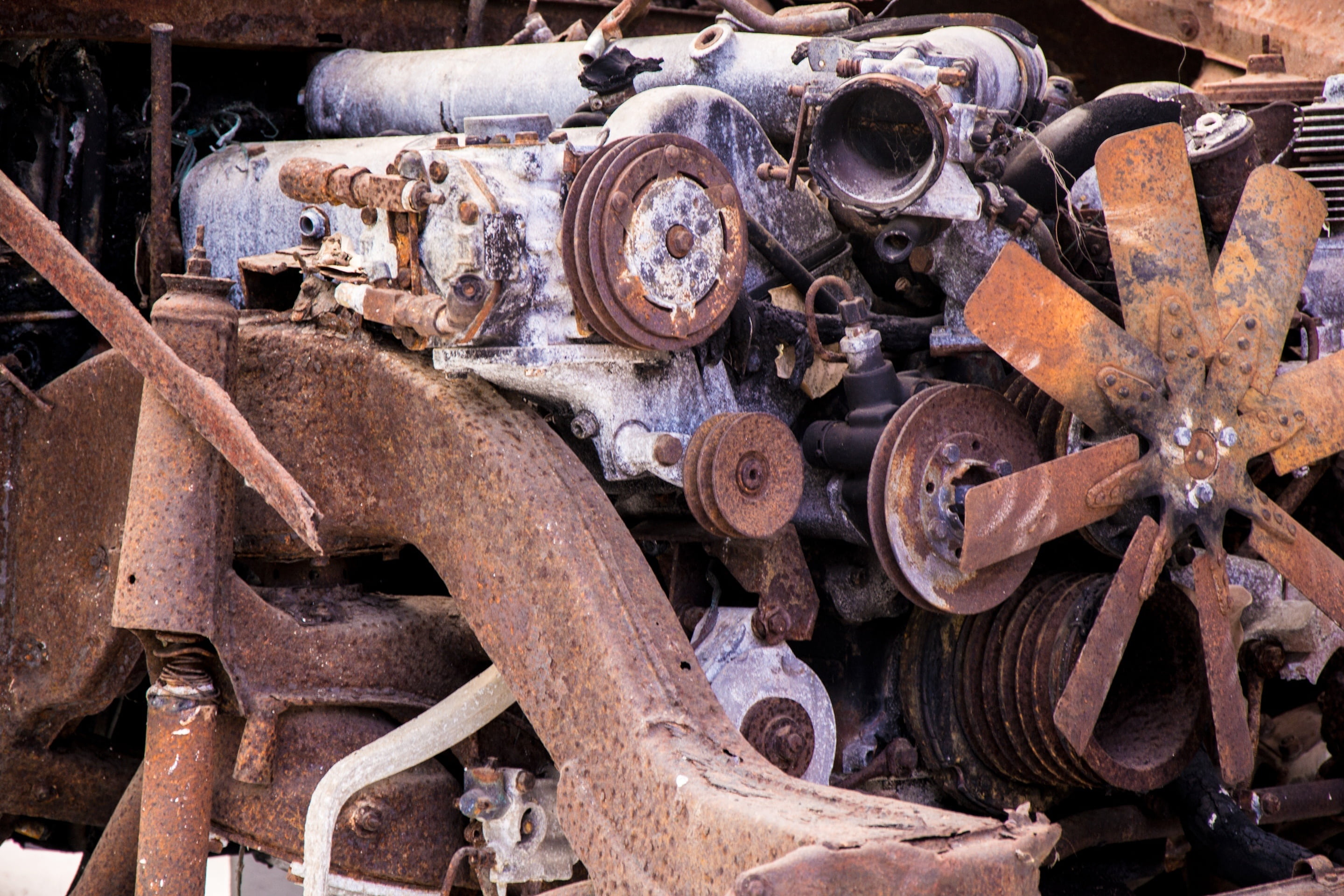 deterioration, outdoors, equipment, scrap, abandoned, retro styled, rusty, ruined, damaged, engine, mode of transportation, run-down, day, old, machinery, HD Wallpaper