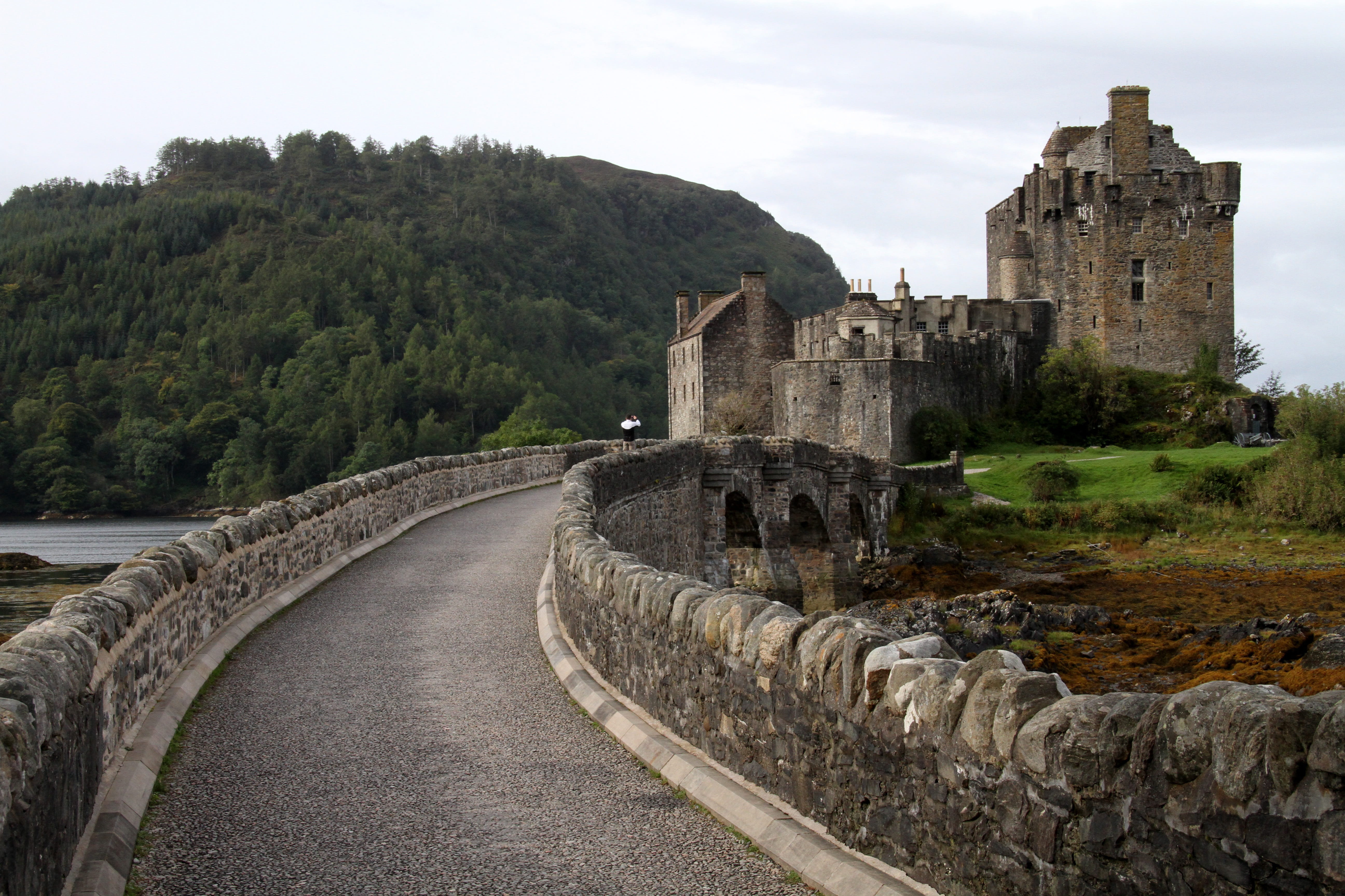 water, ancient civilization, bridge - man made structure, castle, medieval, no people, scotland, travel, Eilean Donan Castle, built structure, arch bridge, HD Wallpaper