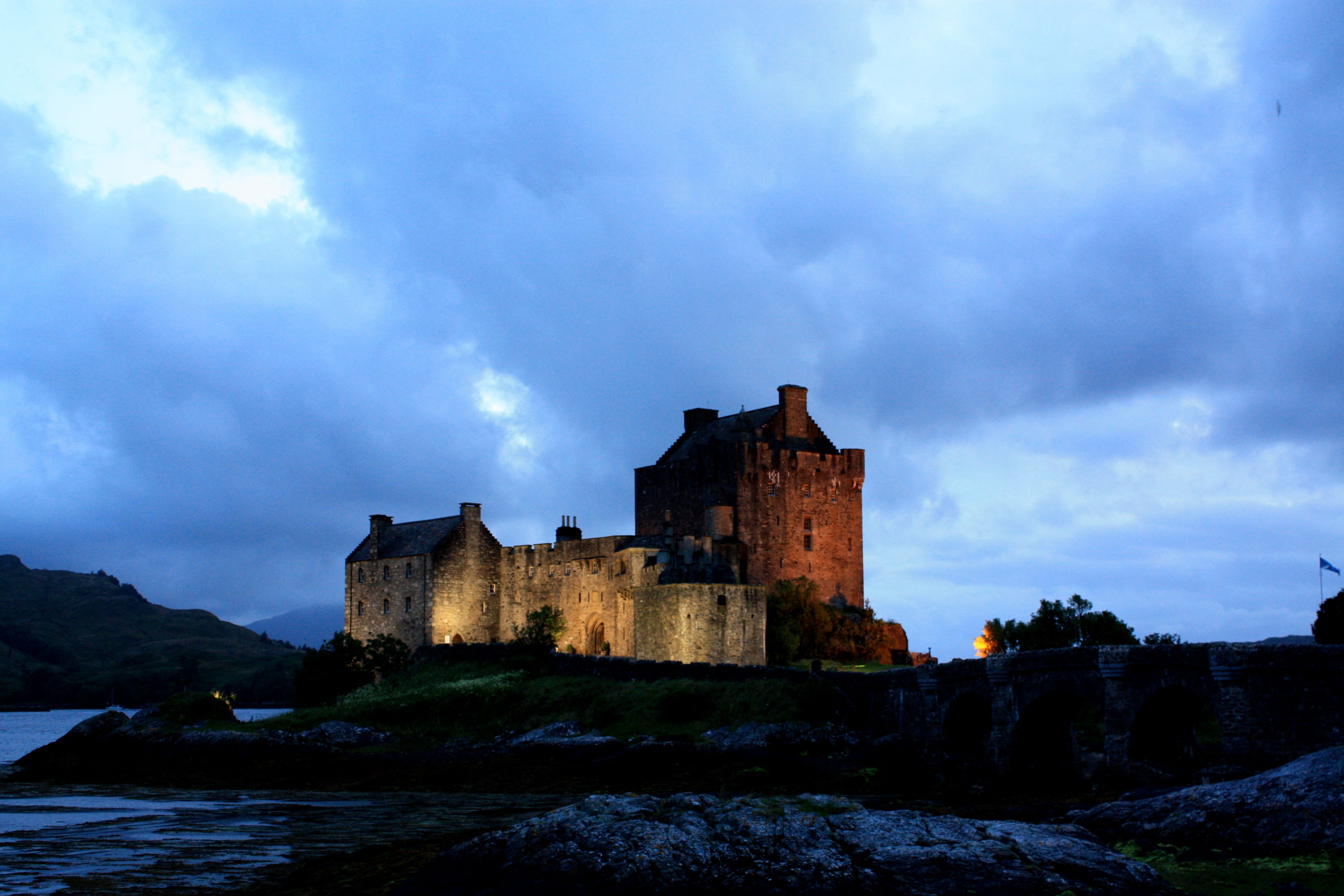 travel destinations, outdoors, built structure, tourism, building, water, nature, old, medieval, Scotland, the past, no people, ancient, history, cloud - sky, HD Wallpaper