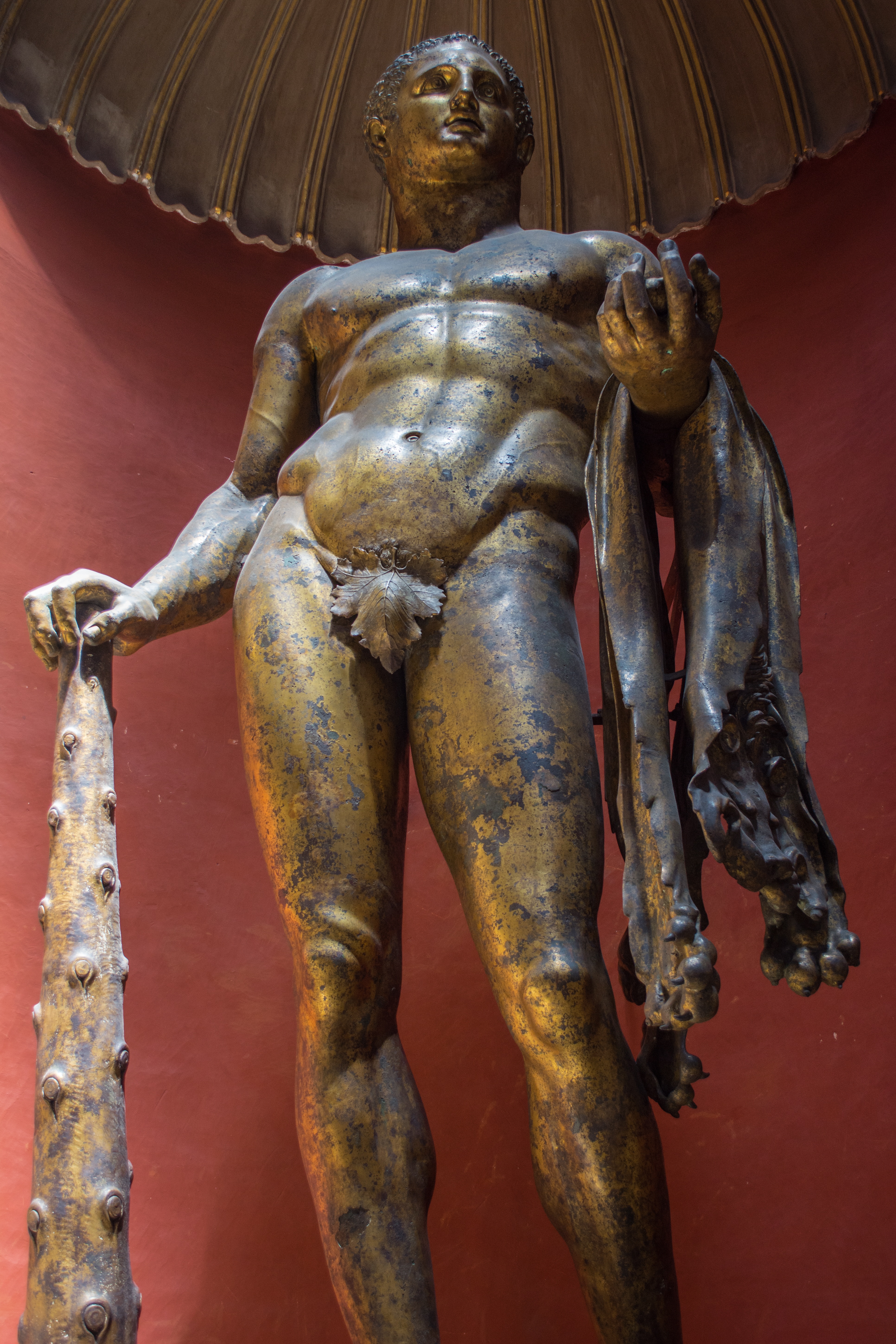 bronze, art and craft, male likeness, craft, belief, no people, statue, religion, 5K, the past, architecture, low angle view, sculpture, dubina, history, Phone HD Wallpaper