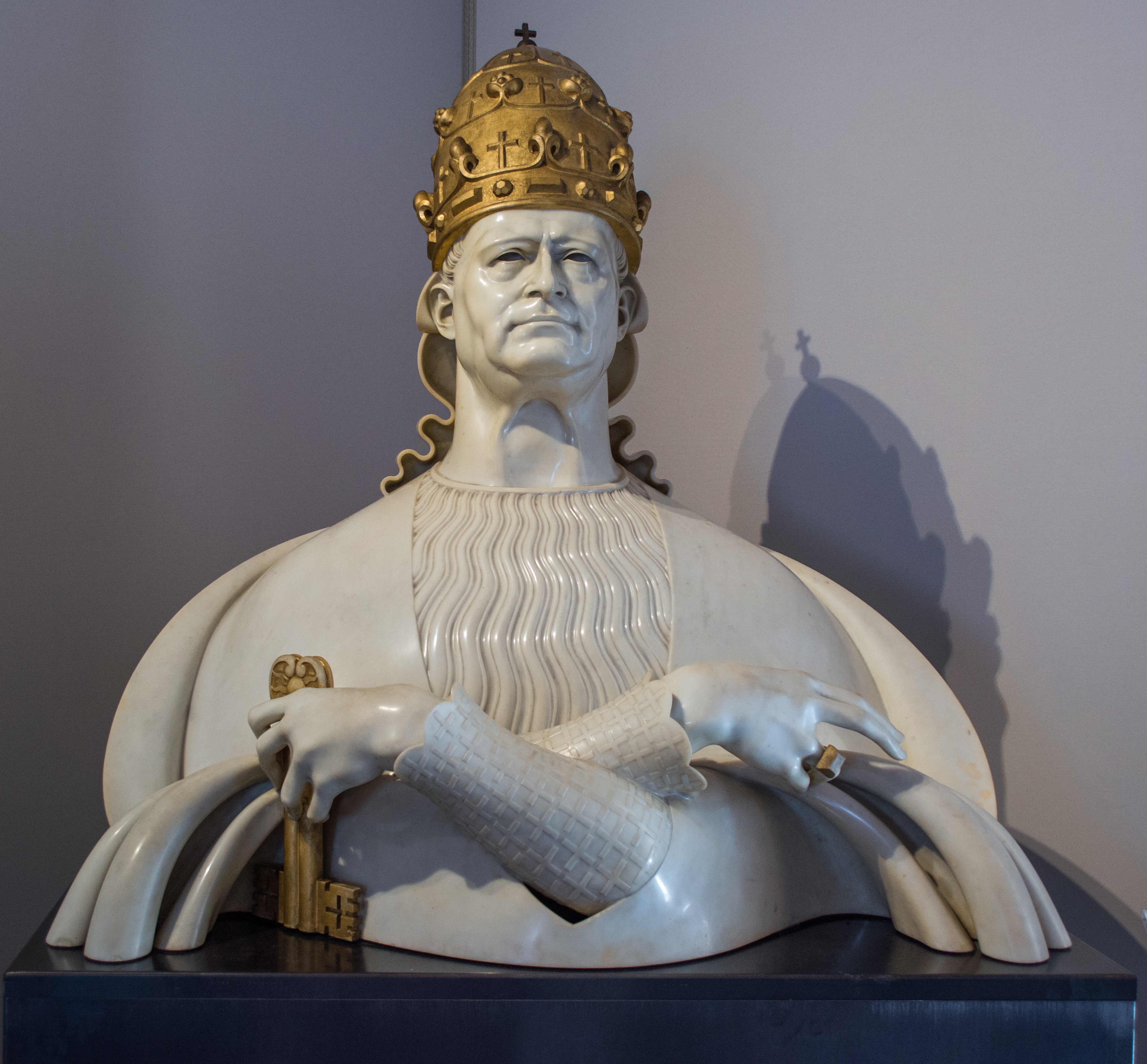 museum, idol, bust, belief, architecture, pope, male likeness, statue, italy, built structure, creativity, crown, place of worship, art and craft, the vatican, HD Wallpaper