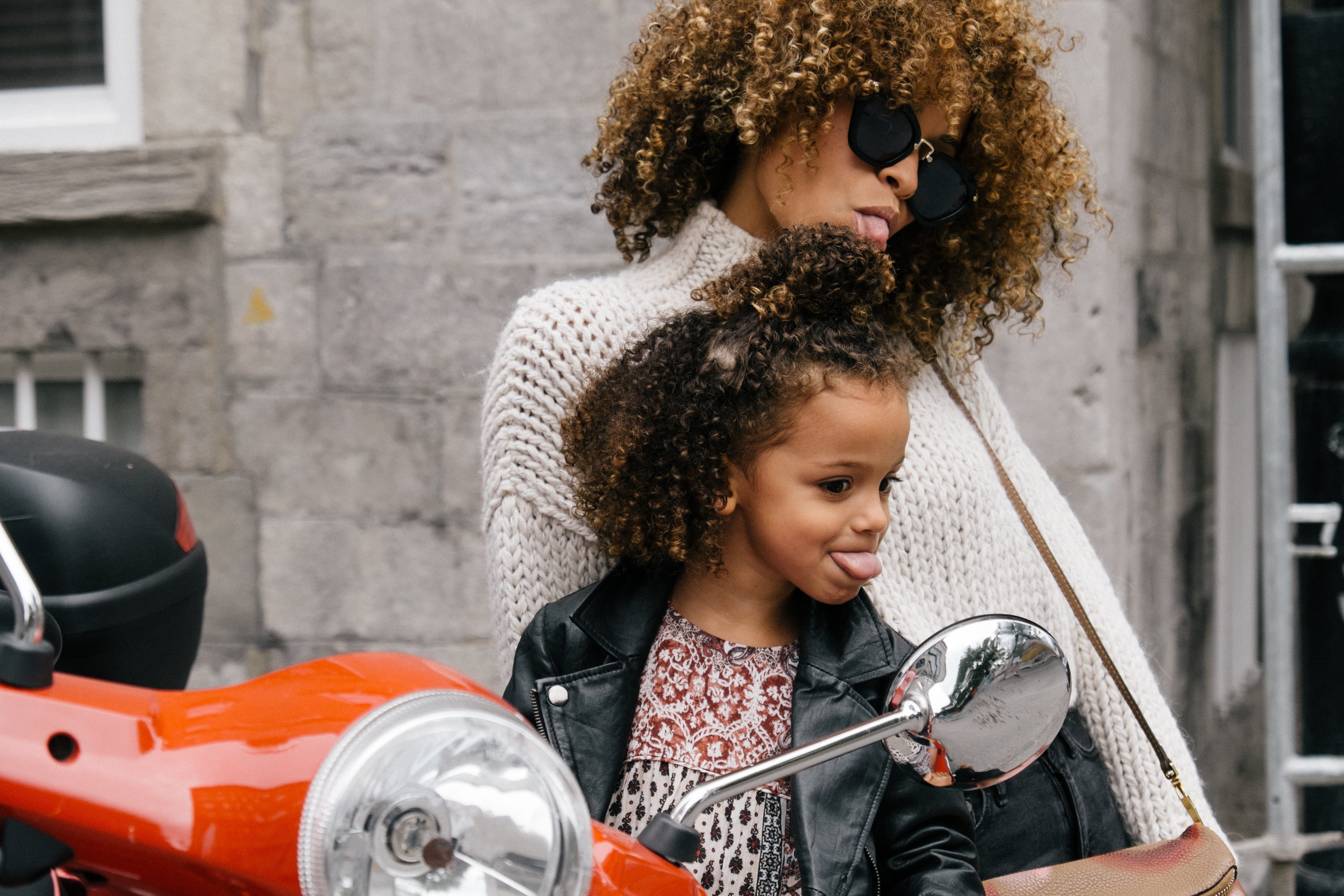 hair, girls, motor, parent, childhood, mother, offspring, young women, togetherness, women, funny, mode of transportation, family with one child, daughter, HD Wallpaper