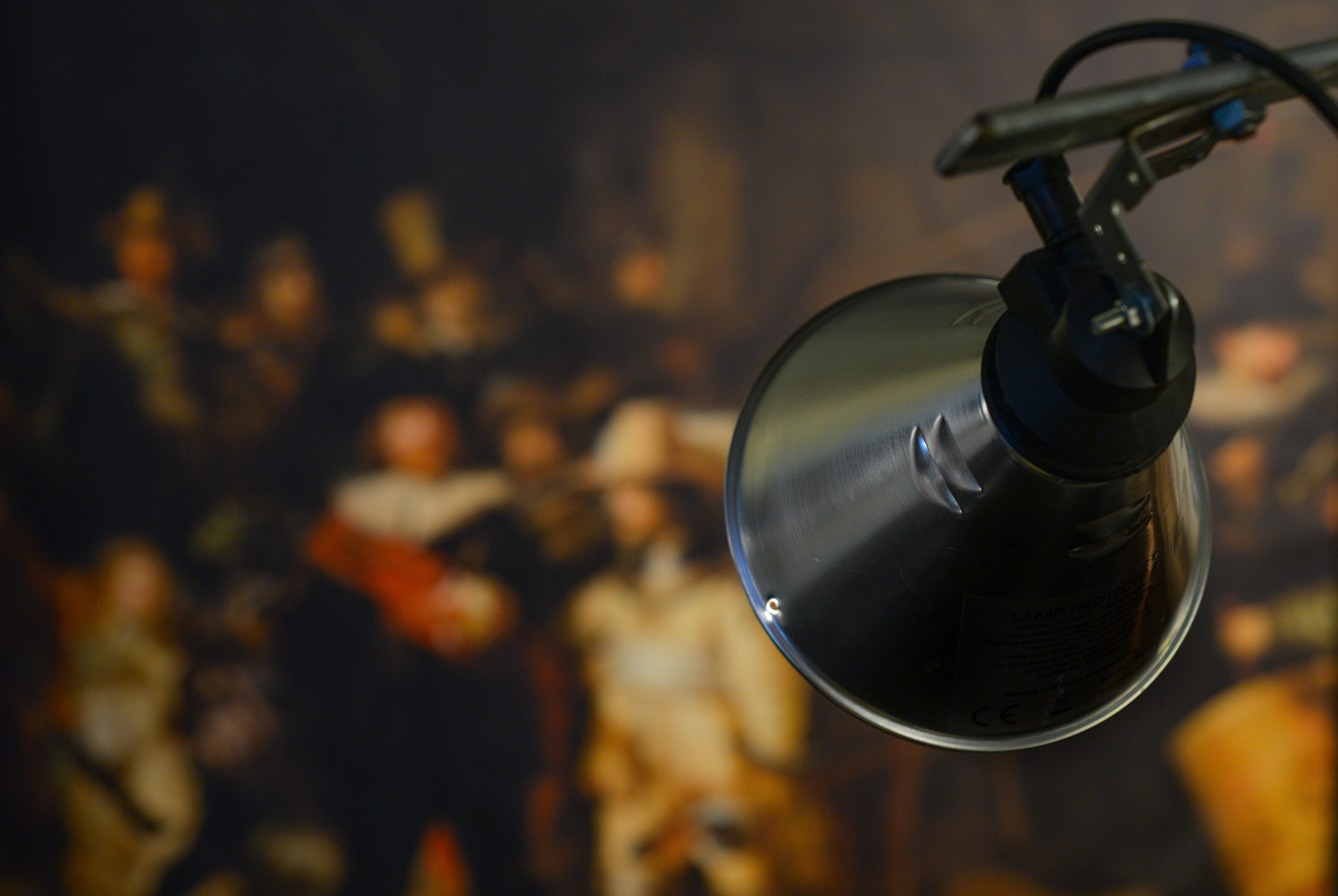 5K, food and drink, focus on foreground, gild, painting, electric lamp, copy, leaf, hanging, rembrandt, day, high angle view, still life, household equipment, HD Wallpaper