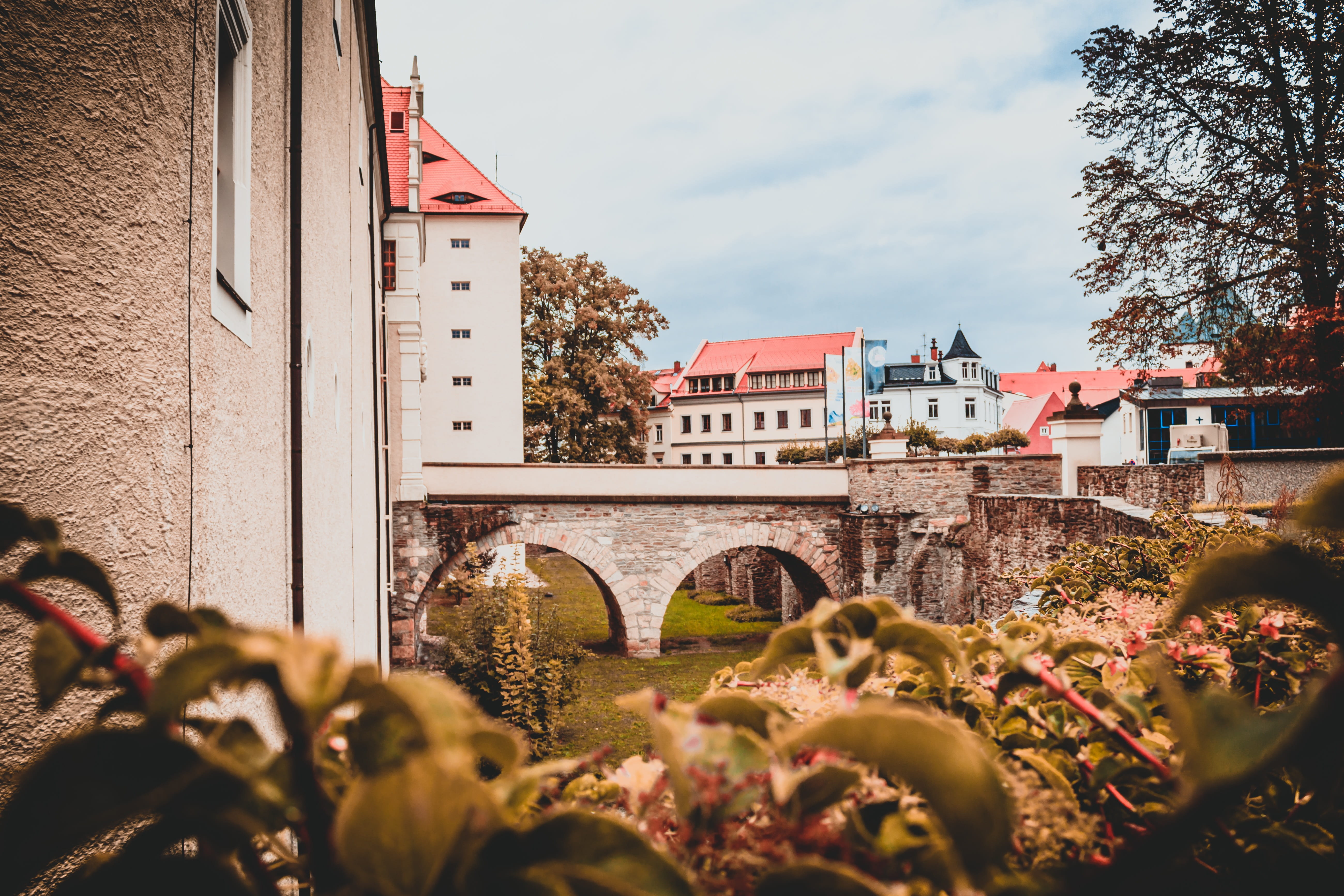 building exterior, building, day, arch, residential district, saxony, castle, outdoors, house, downtown, no people, joy stone, sky, historically, mittelsachsen, HD Wallpaper