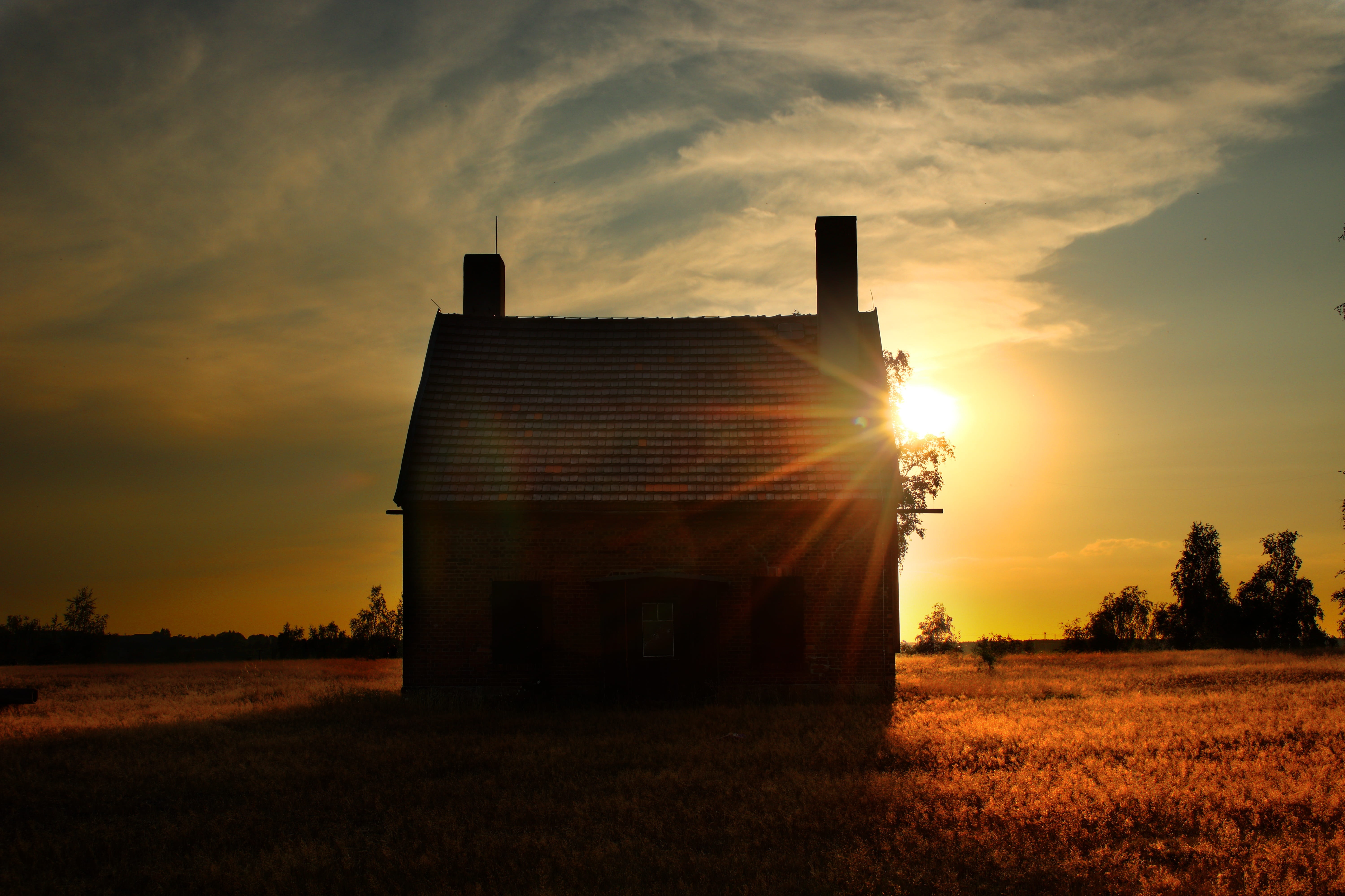 evening sky, rest, mystical, old elisabeth, sunset, field, evening, cloud - sky, dusk, sun, sky, building exterior, mood, architecture, sunlight, afterglow, HD Wallpaper