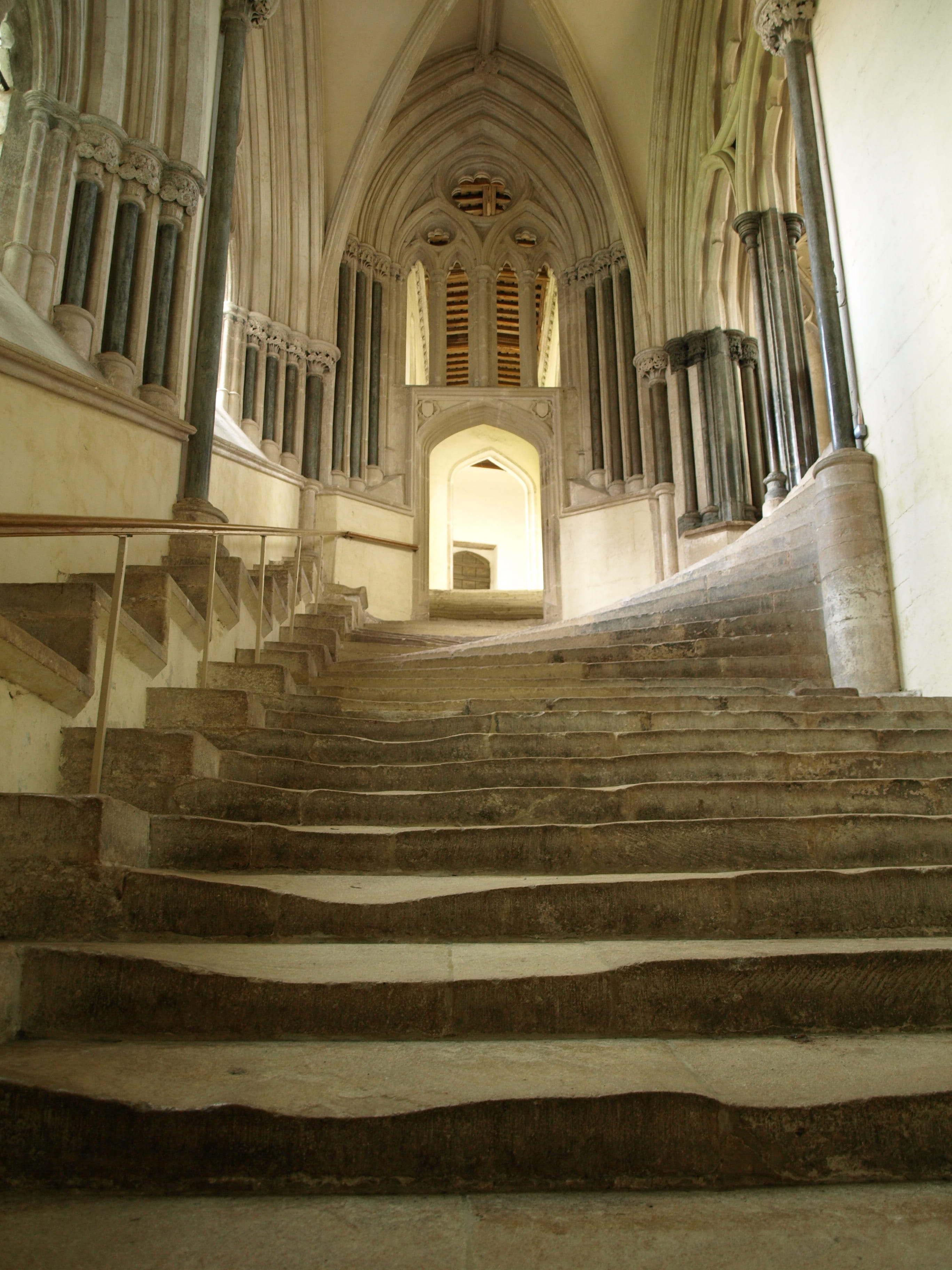 architecture, emergence, 2K, window, wells, Stairs, abbey, low angle view, place of worship, history, building, ceiling, church, built structure, south gland, Phone HD Wallpaper