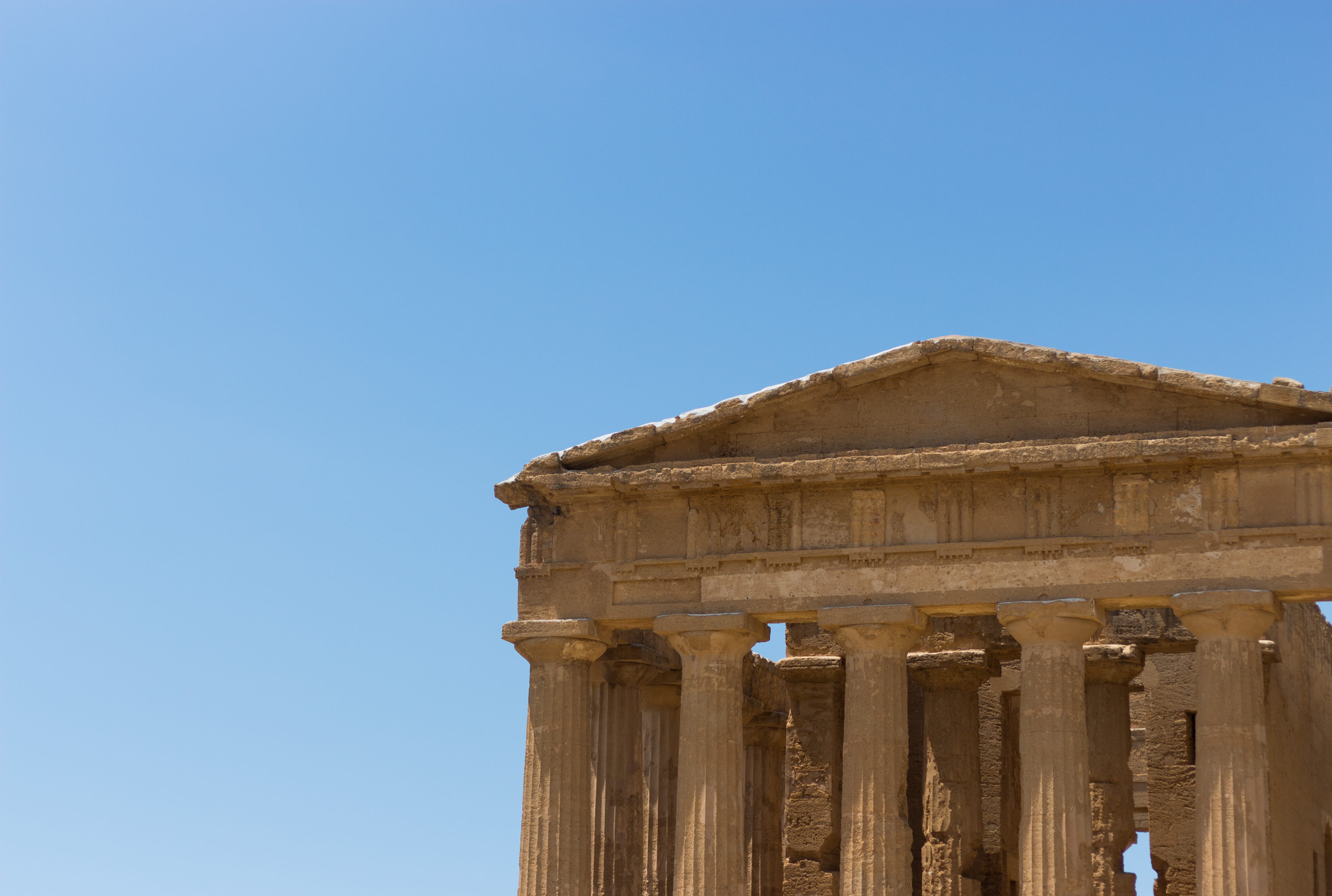 nature, day, architectural column, clear sky, copy space, no people, ruined, hot, outdoors, travel, ruins, old ruin, ancient, sky gradient, low angle view, HD Wallpaper