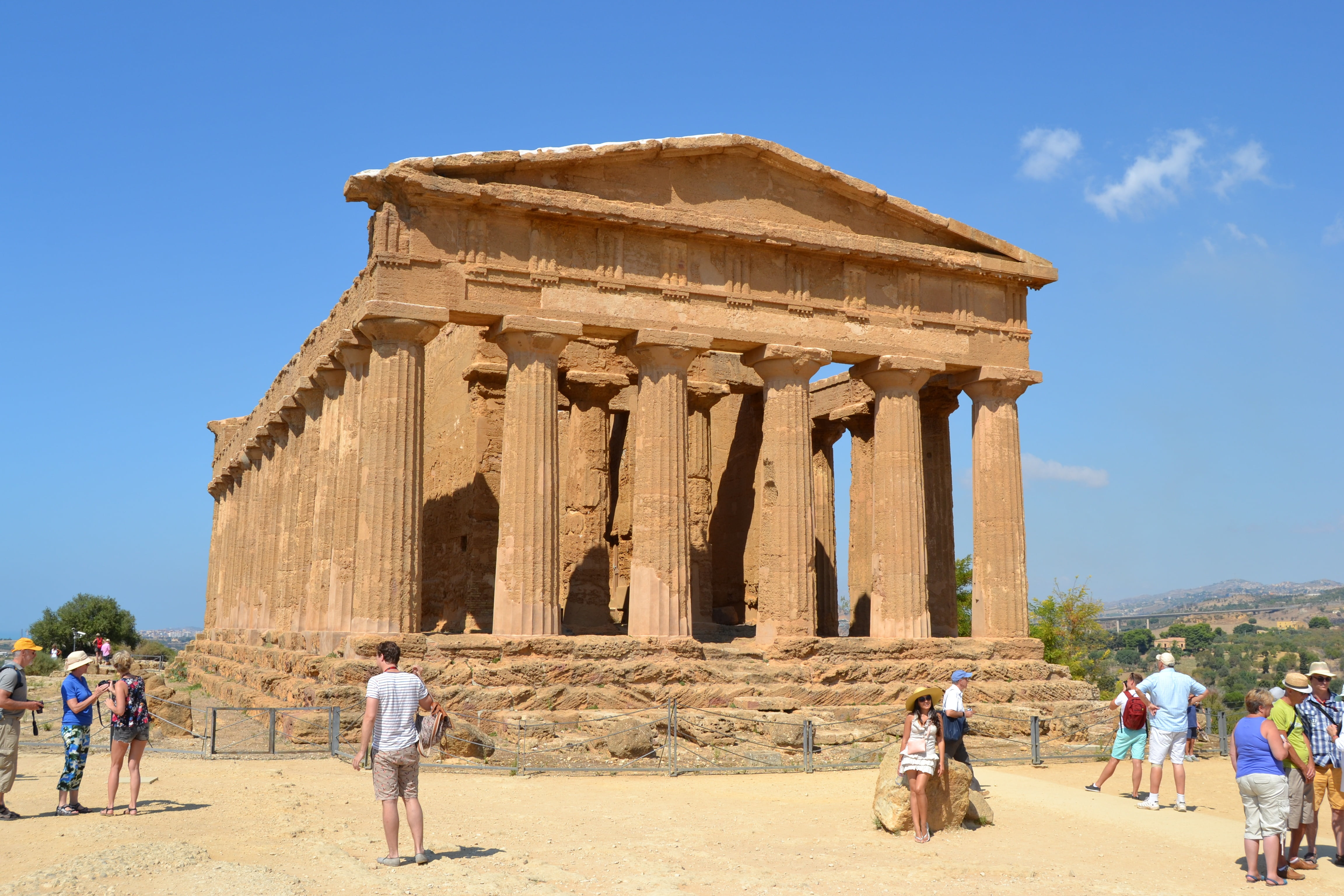 tourist, archaeology, ancient, leisure activity, sky, temple, nature, the past, men, historical, travel destinations, city, ancient civilization, group of people, HD Wallpaper