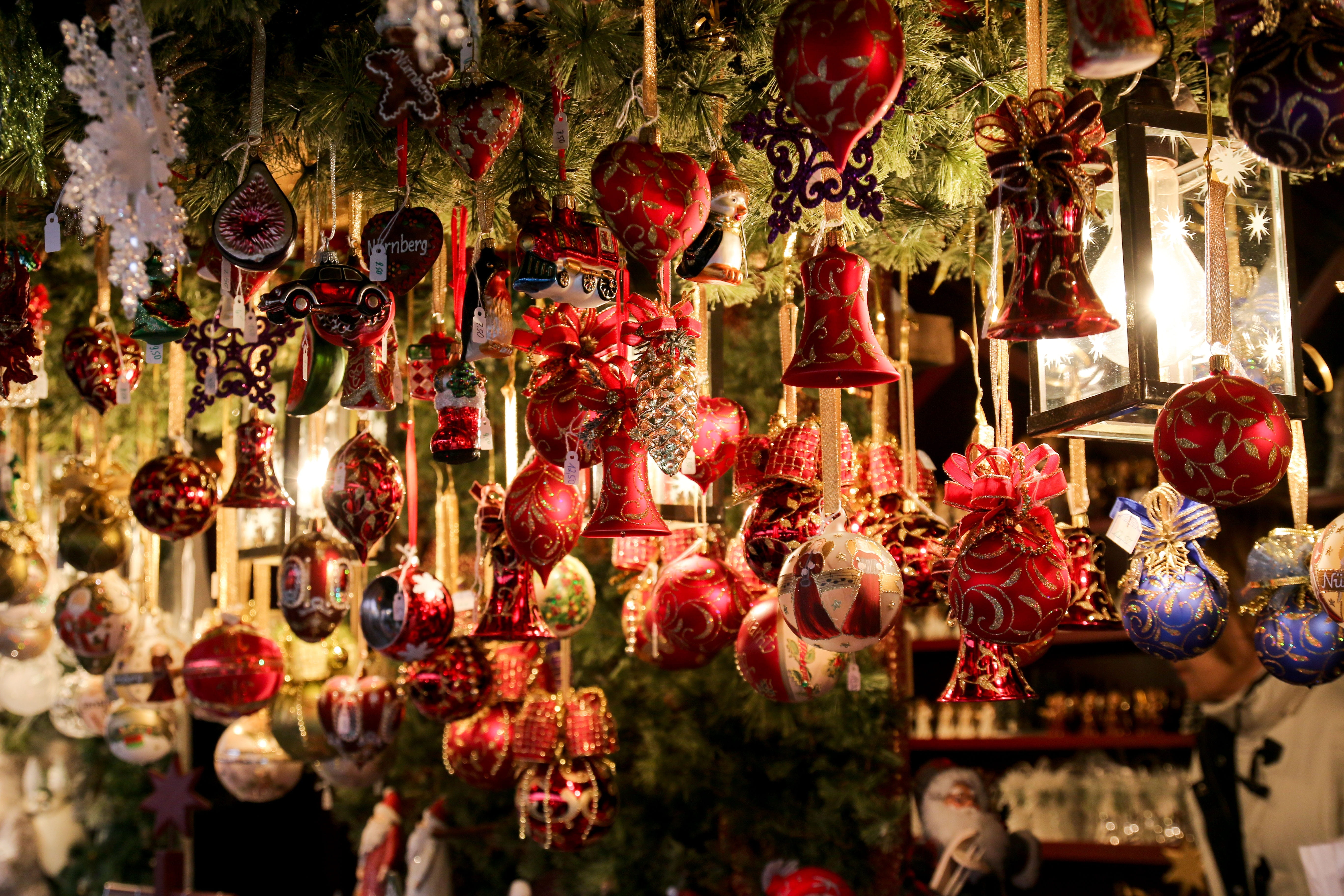 christmas buden, holiday, 5K, outdoors, retail display, lanterns, indoors, photo, sparkle, bells, ornaments, christmas bells, christmas, large group of objects, HD Wallpaper