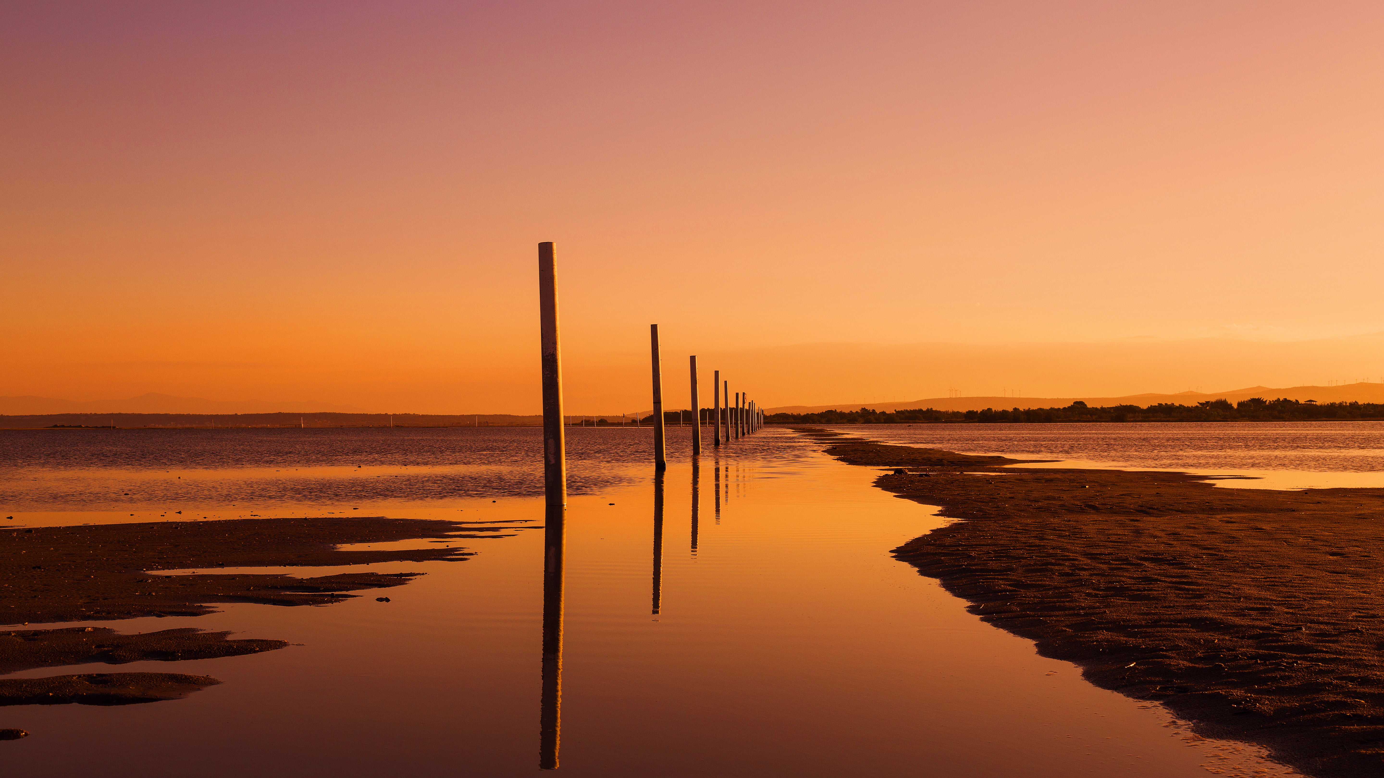 black, canon  eos  5d, beach, 5K, sea, poles, dusk, sunset, reflexion, outdoors, hour, vanish, golden, reflection, eau, wooden, shoreline, water, portlanouvelle, HD Wallpaper