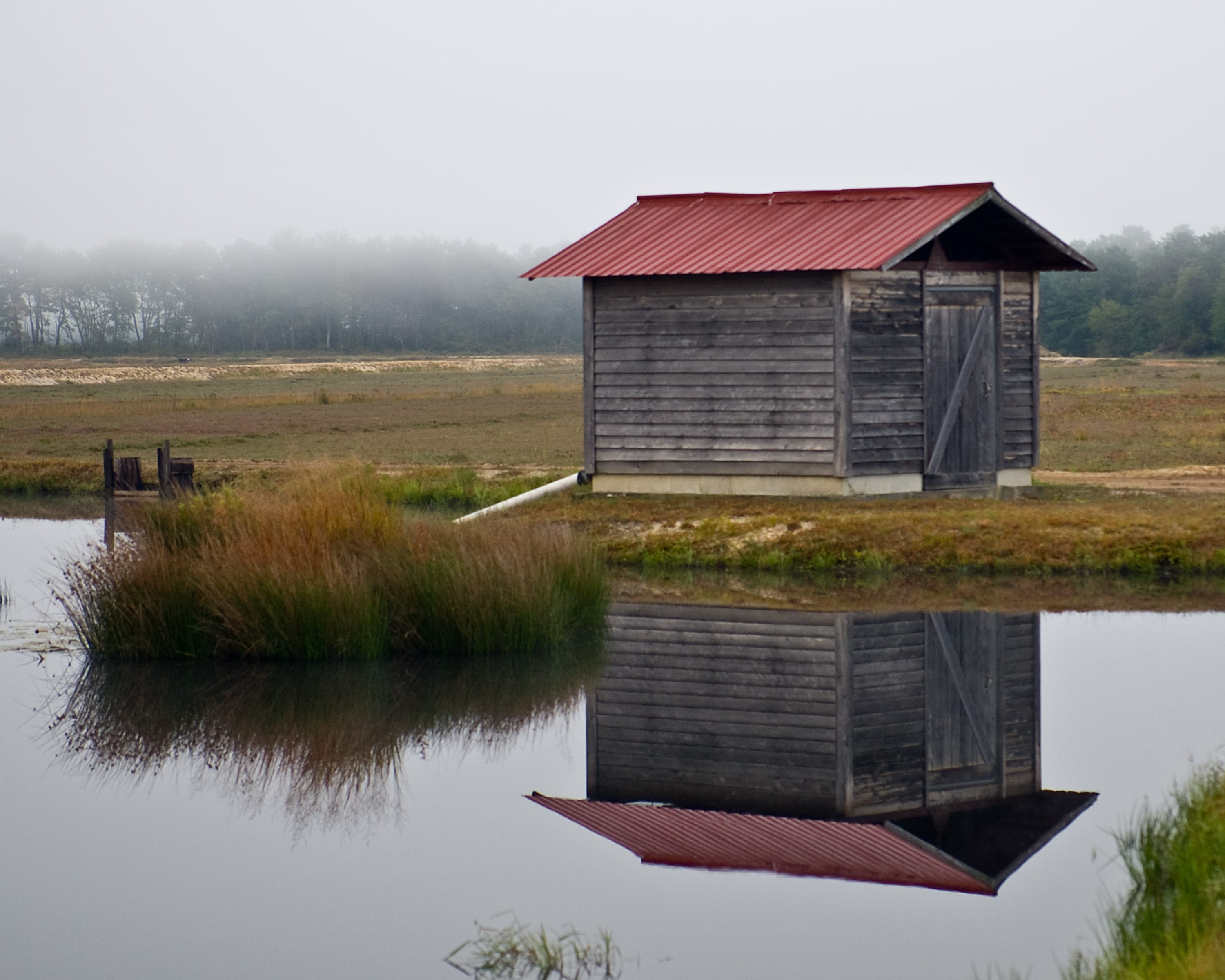 outdoors, residential district, rural scene, no people, gray, grass, nature, Lonely, building exterior, building, landscape, Misty, Lake, day, roof, forest, HD Wallpaper