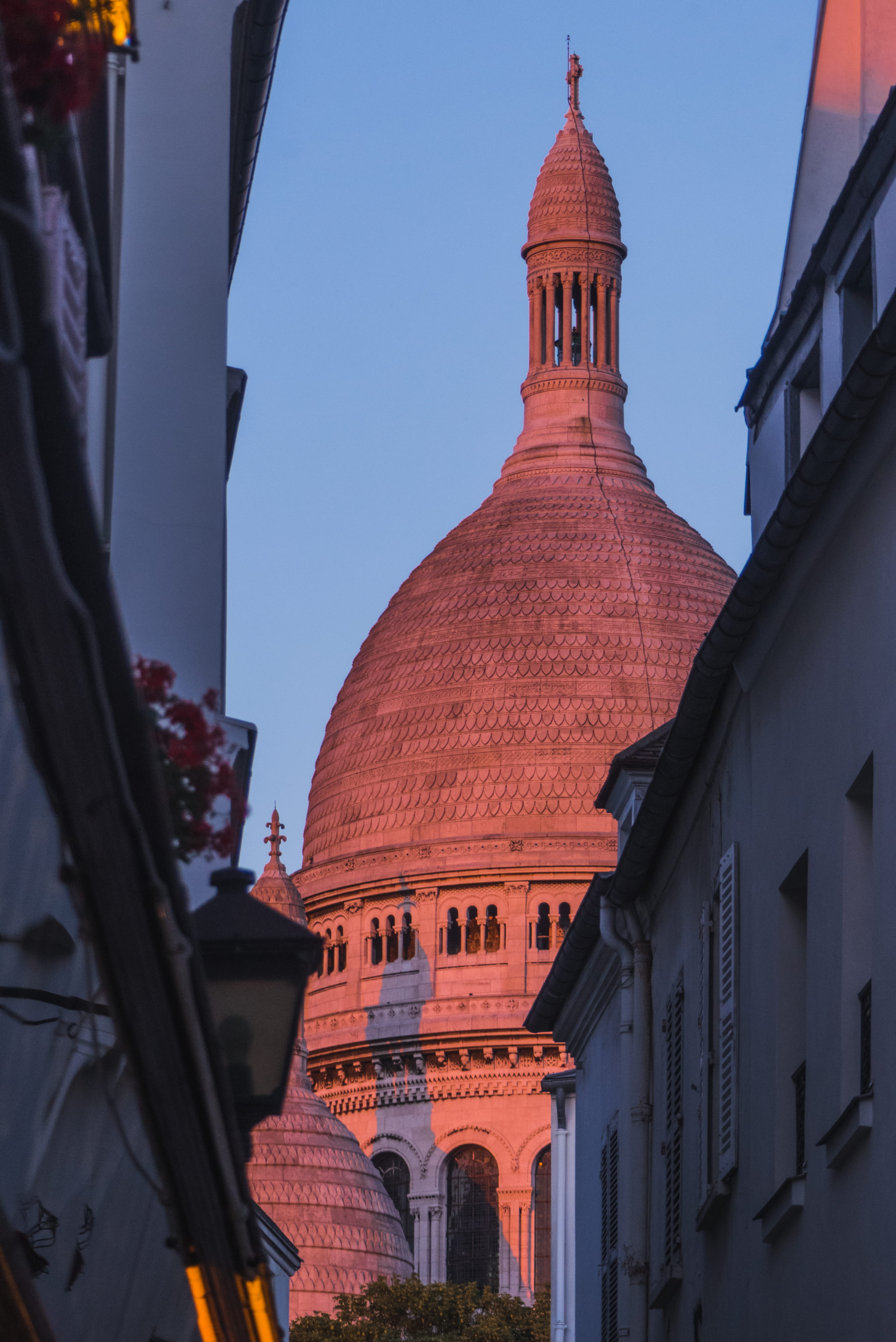sacré-cœur basilica, built structure, sky, city, low angle view, hd, the past, paris, day, design, sun, 4K, belief, reflexion, architecture, building exterior, Phone HD Wallpaper