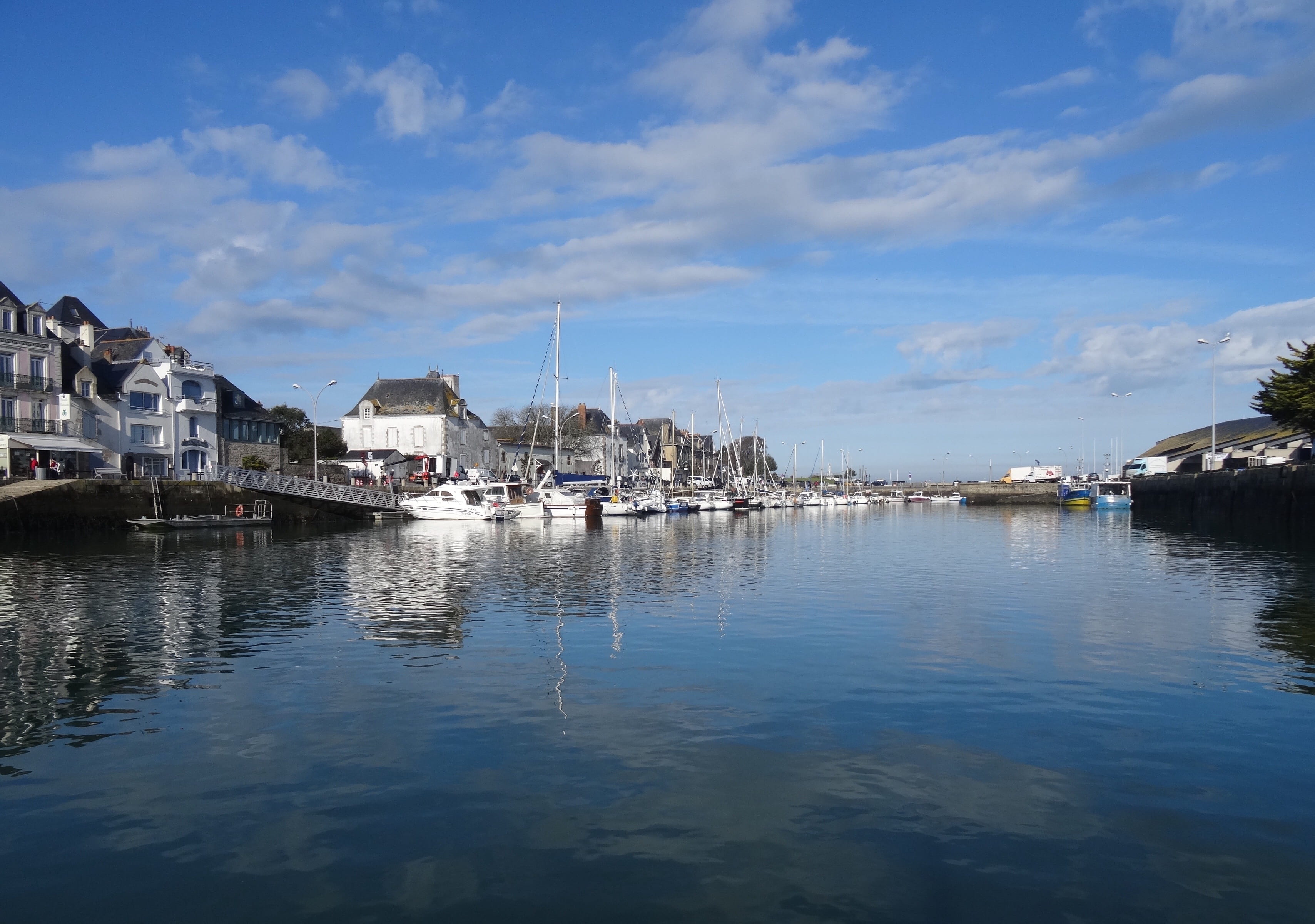 marina, waterfront, boats, water reflexion, nature, water, built structure, no people, cloud - sky, day, sky, nautical vessel, sailboat, harbor, moored, HD Wallpaper