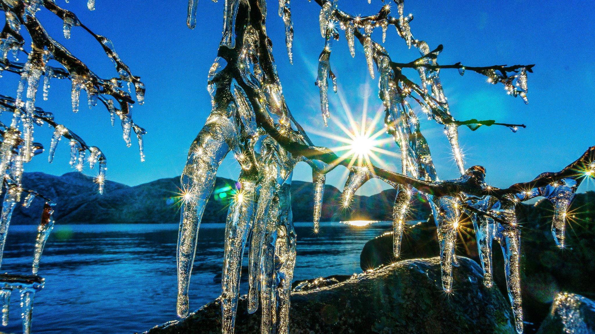macro, frozen, ice, art, sculptures, reflexions, nature, textures, water, winter, 1080P, HD Wallpaper